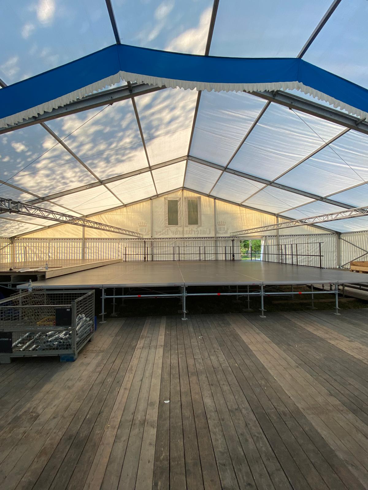 Bühnenpodeste - Mobile Bühne mieten in Merching – 2m x 1m