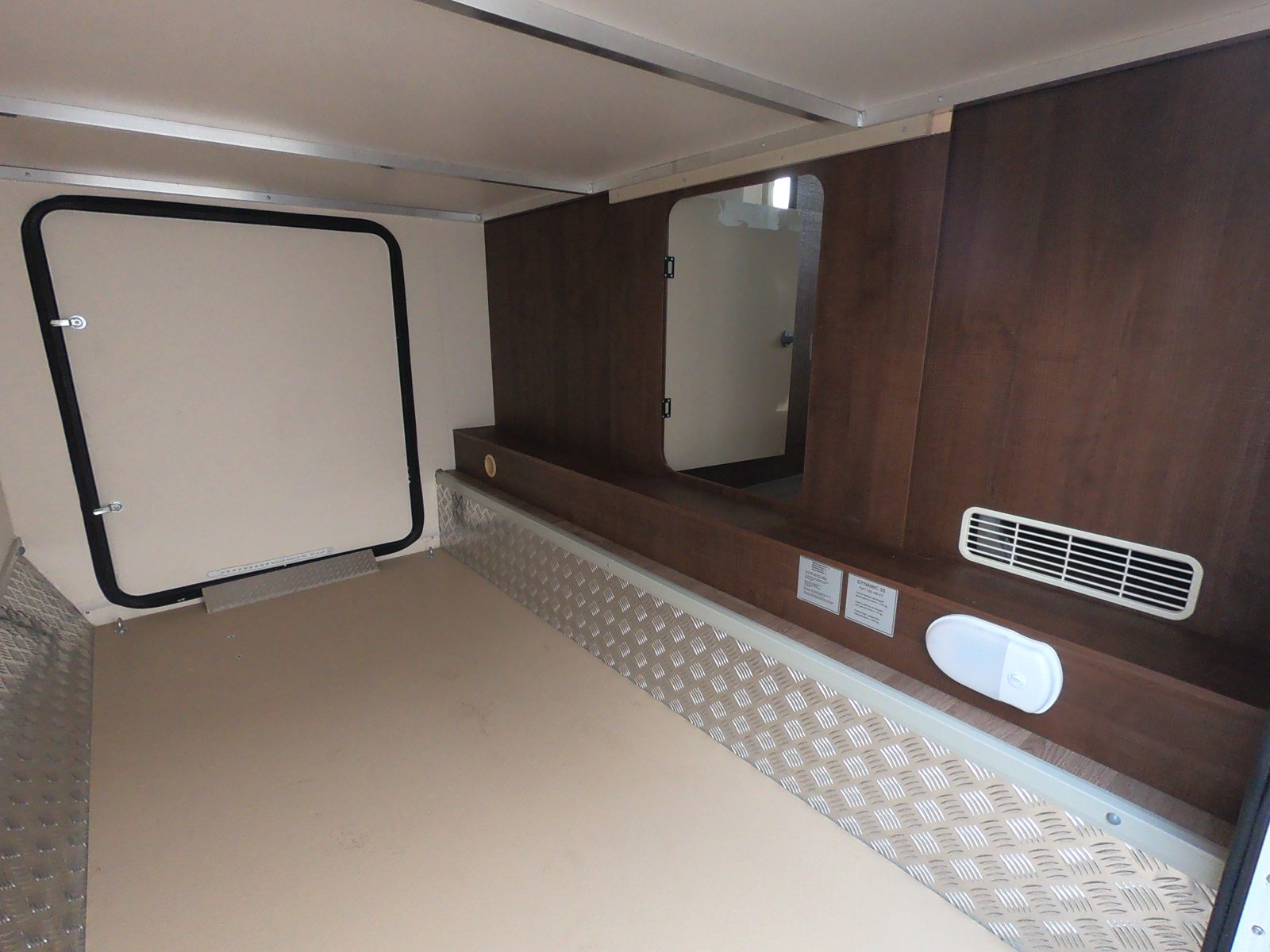 Wohnmobil XGO 35G Alkoven mieten in Berlin – 2019 – 5