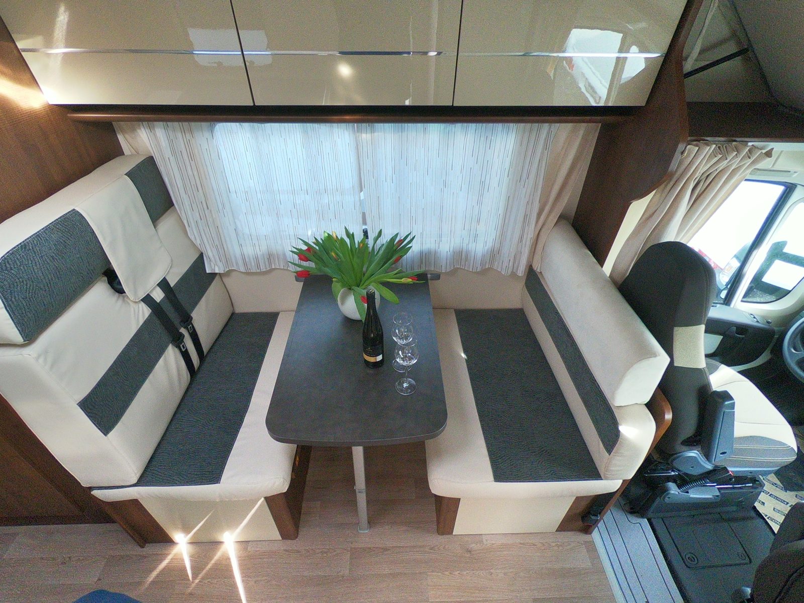 Wohnmobil XGO 35G Alkoven mieten in Berlin – 2019 – 3