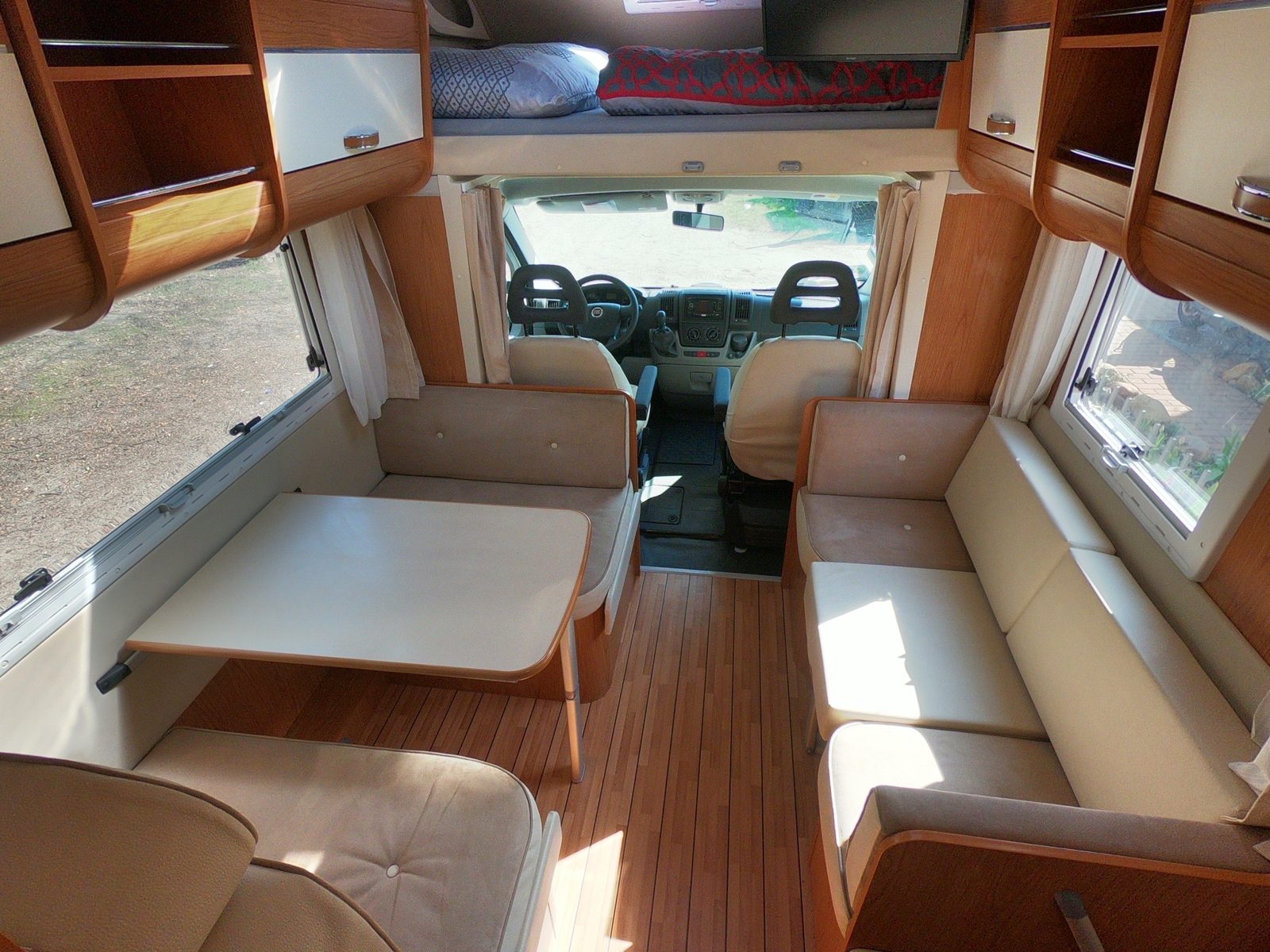 Wohnmobil XGO 105 Family Alkoven mieten in Berlin – 2011 – Thumbnail 6