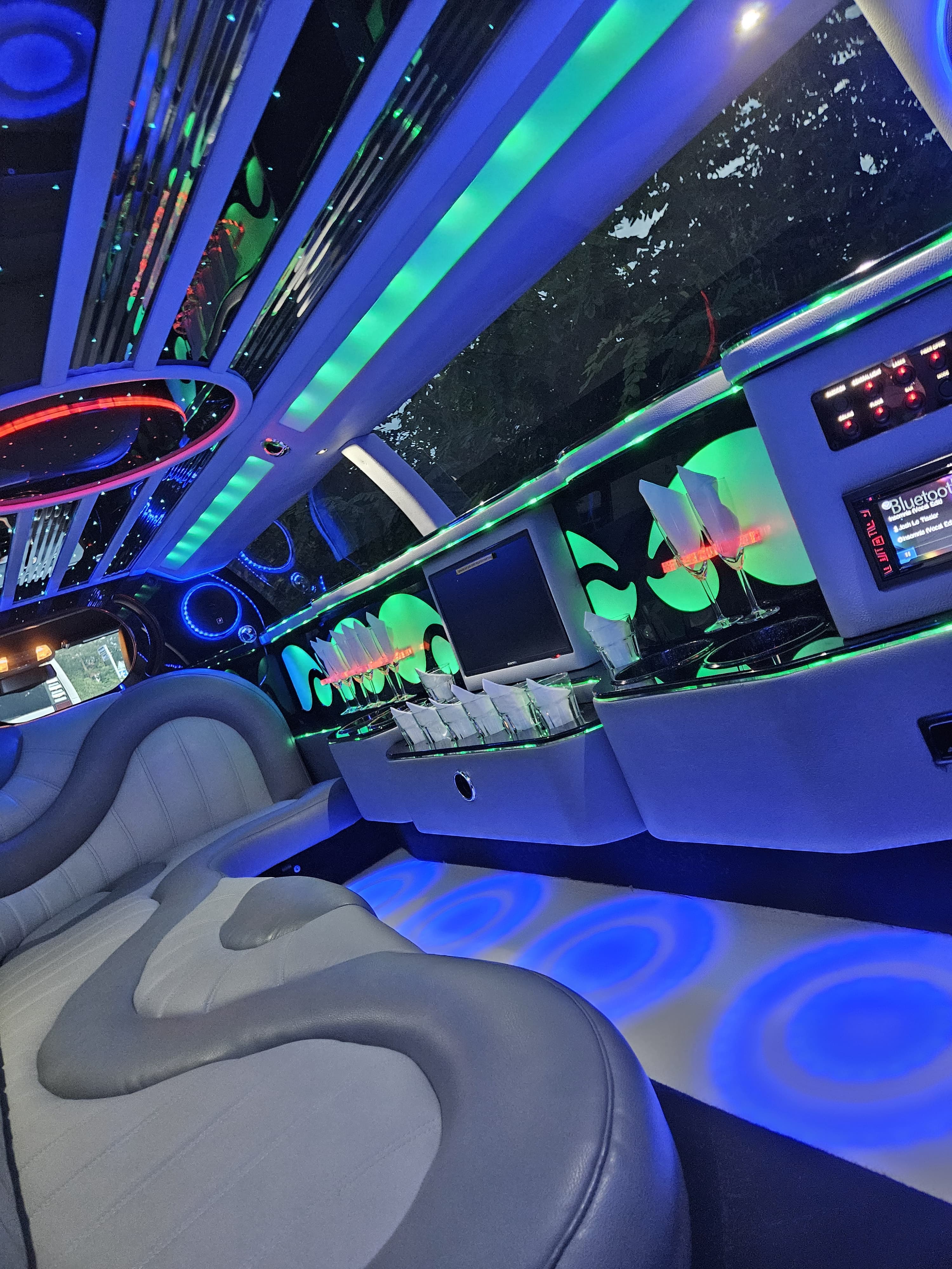 Stretchlimousine Cocktailmixer – Tour bis zu mieten in Saarbrücken – 5