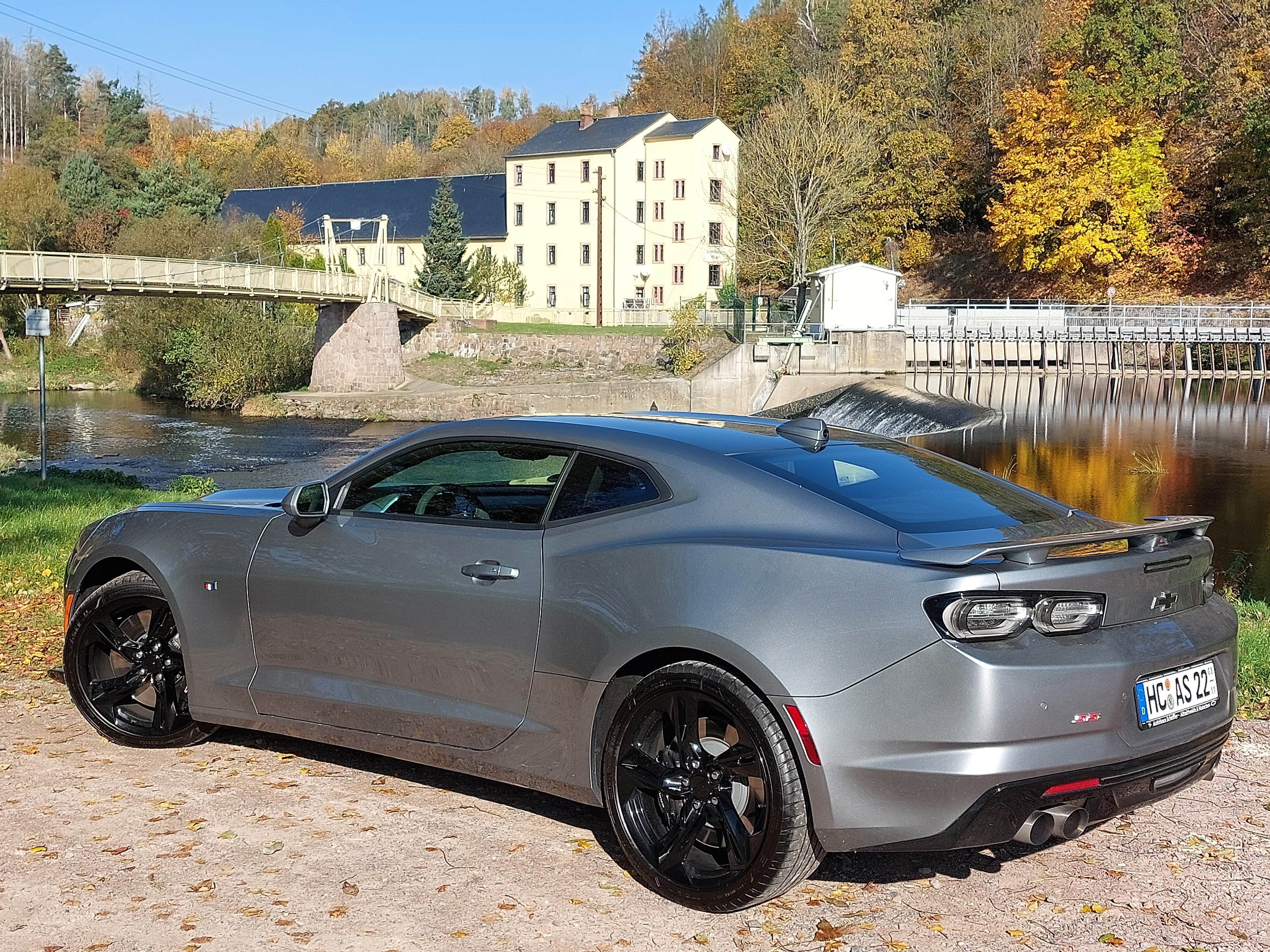 Camaro 6.2 V8 - Automatik mit Schaltwippen - 453PS mieten in Altmittweida – Heckantrieb – Thumbnail 20