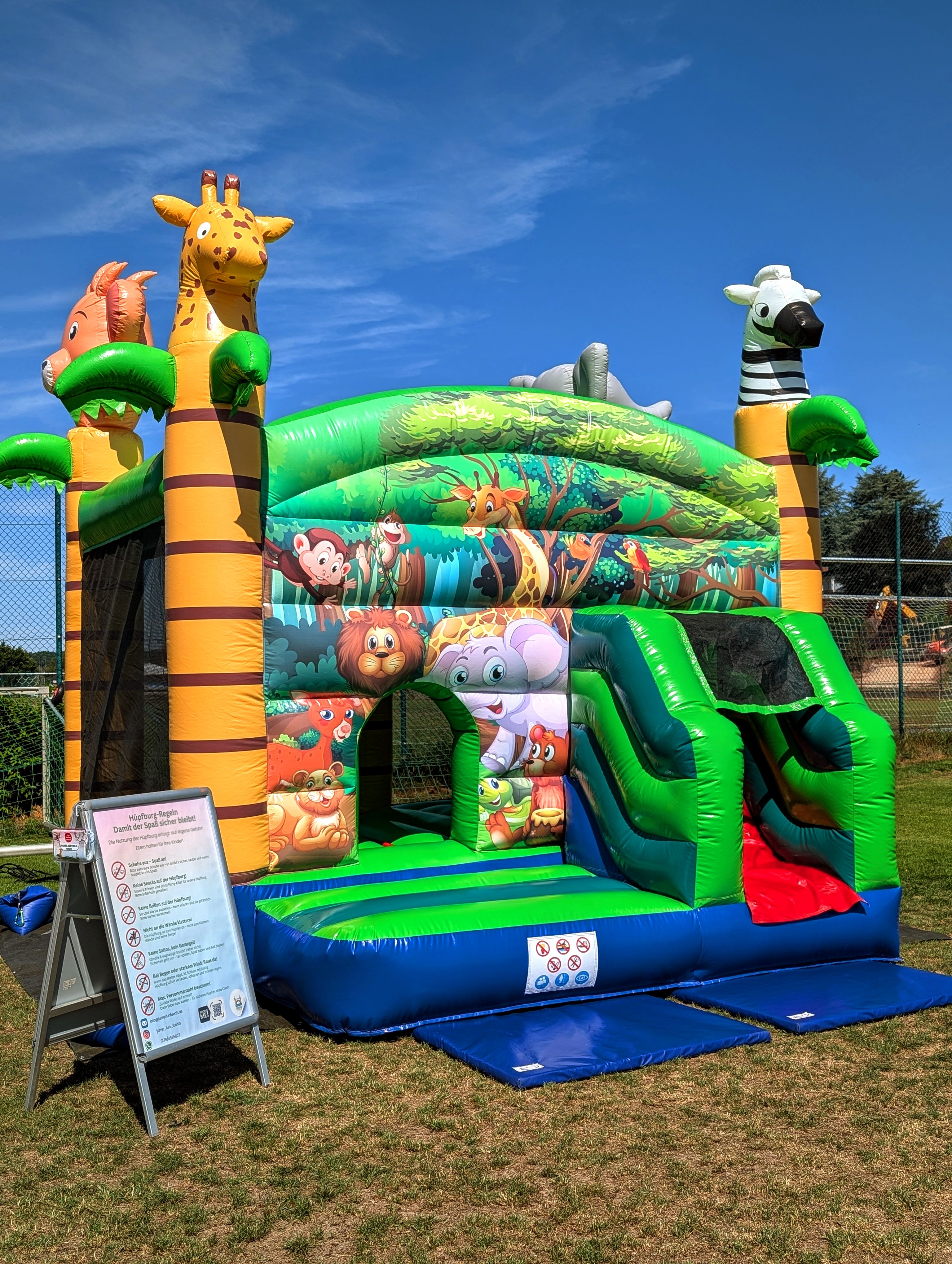 Jungle Hüpfburg mieten – Multiplay Eventmodul mieten in Fürth – Indoor und Outdoor