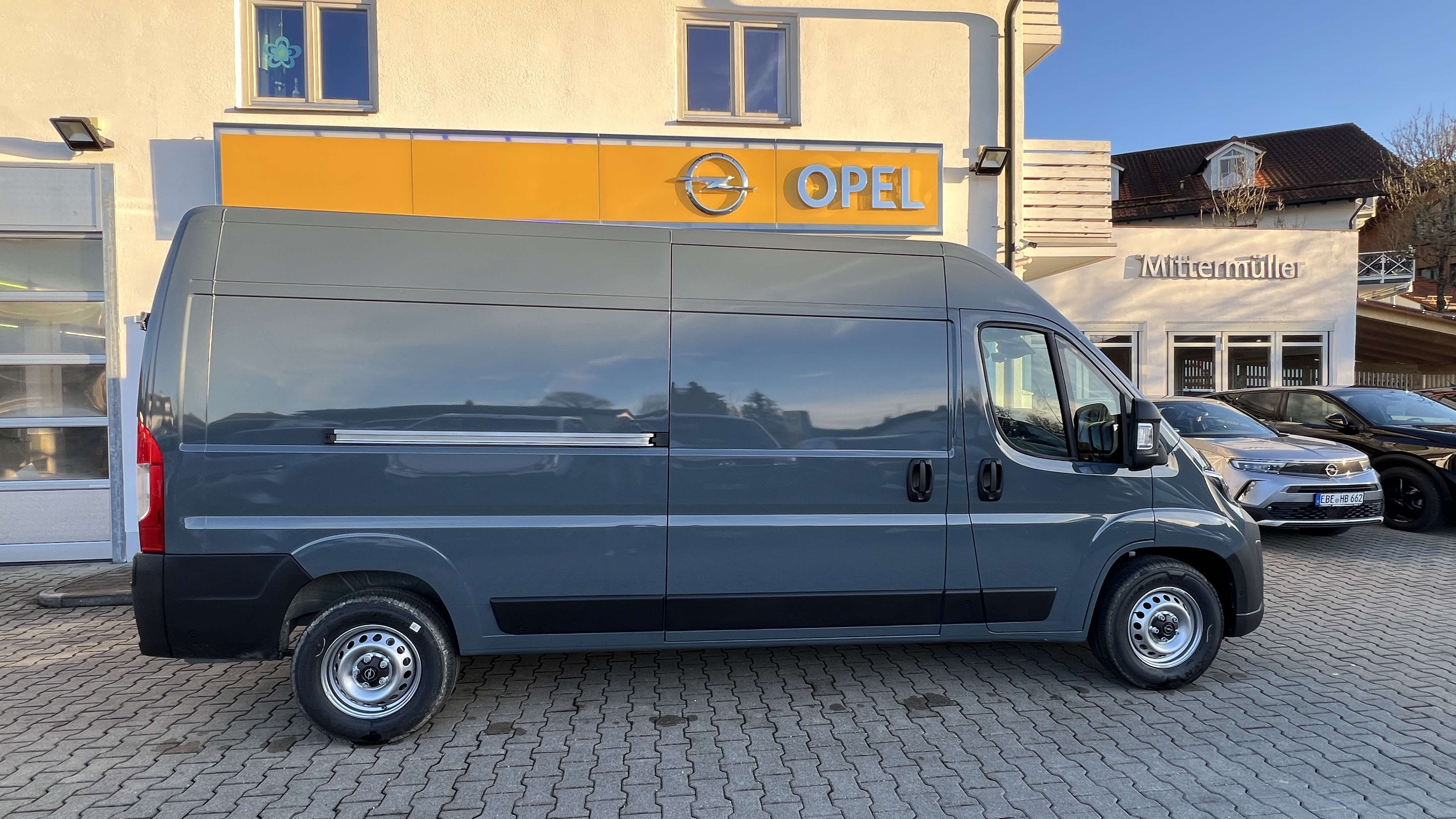 Opel Movano Cargo L3H2 mieten in Glonn – 2