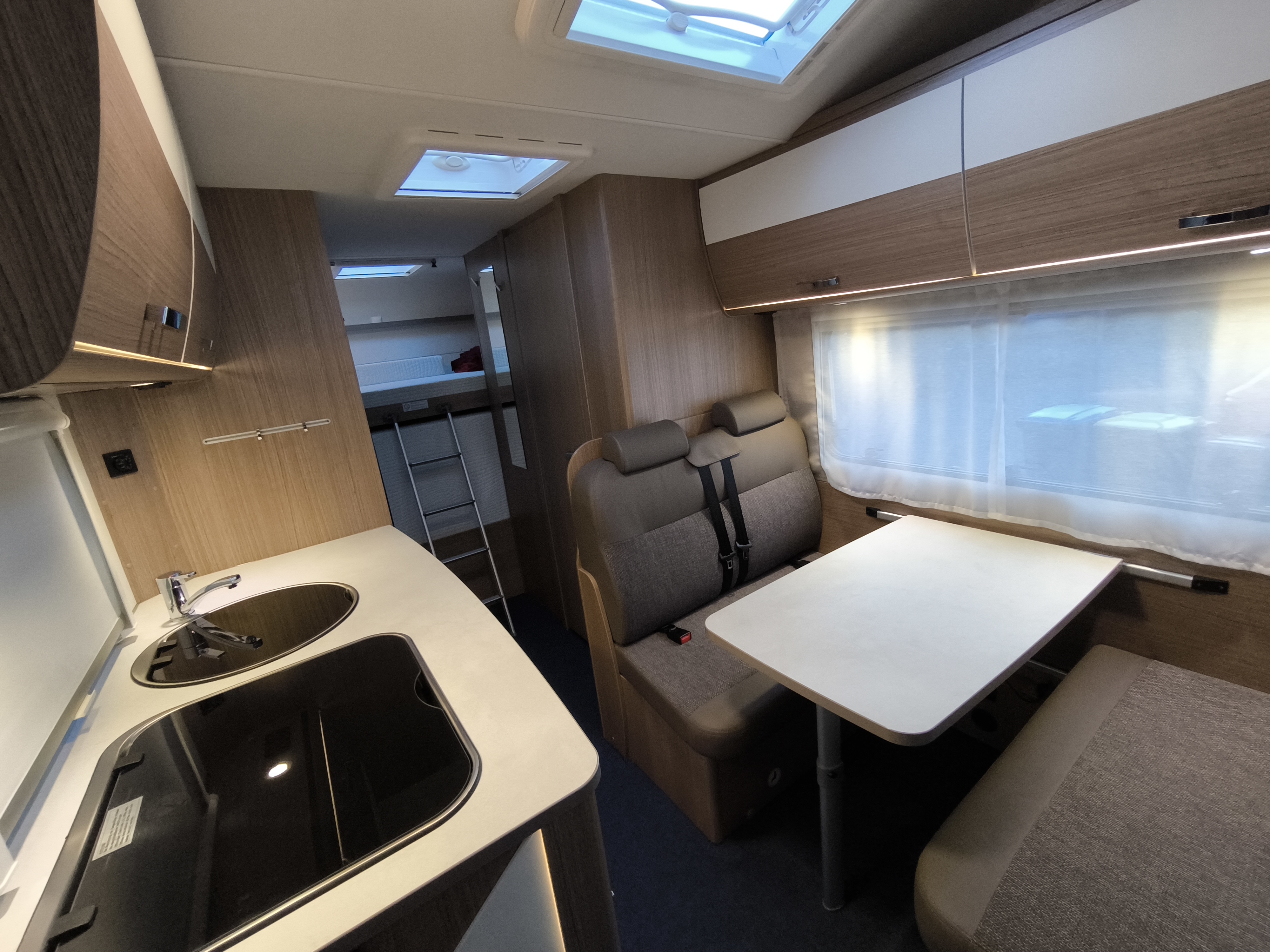Wohnmobil CARADO A361 / Fiat Ducato mieten in Köln – 2019 – Thumbnail 16