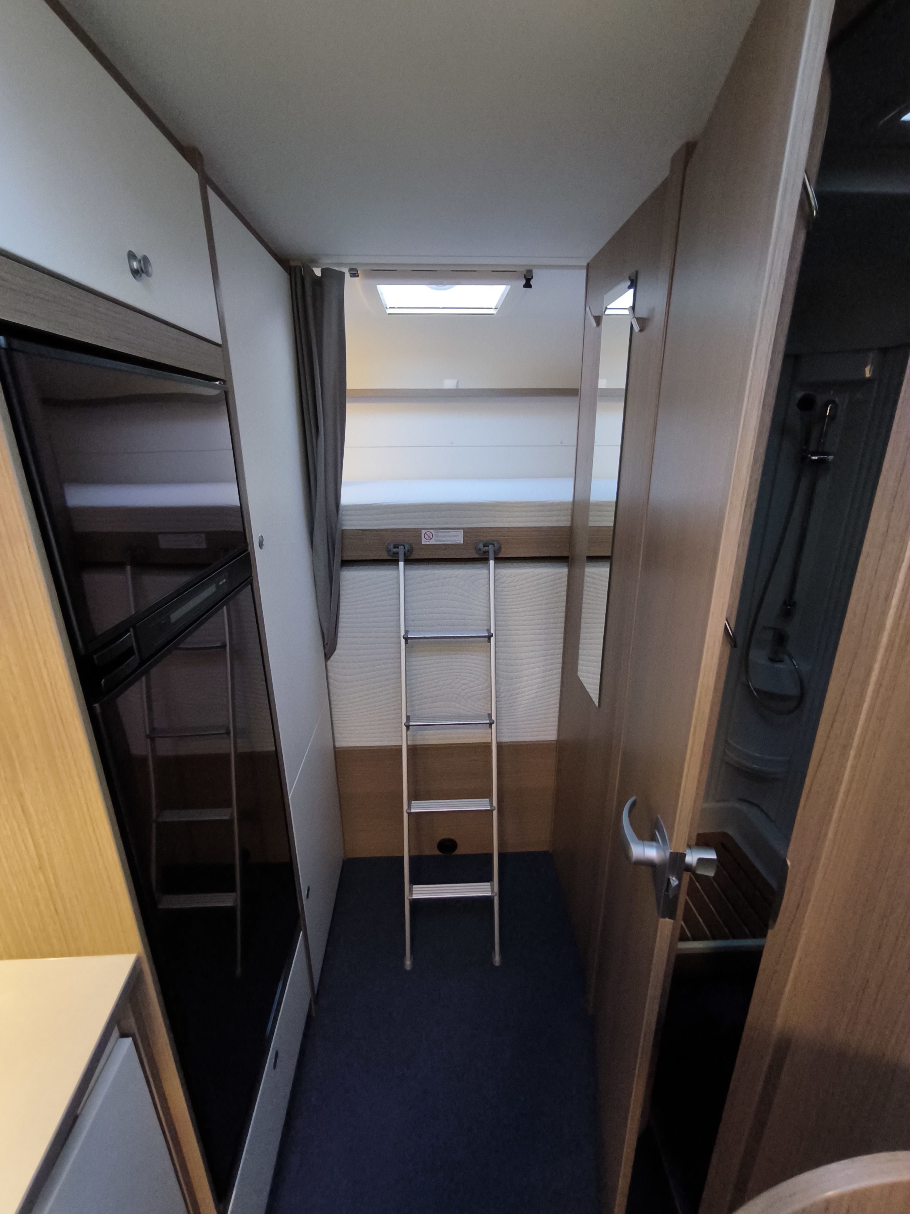 Wohnmobil CARADO A361 / Fiat Ducato mieten in Köln – 2019 – Thumbnail 14