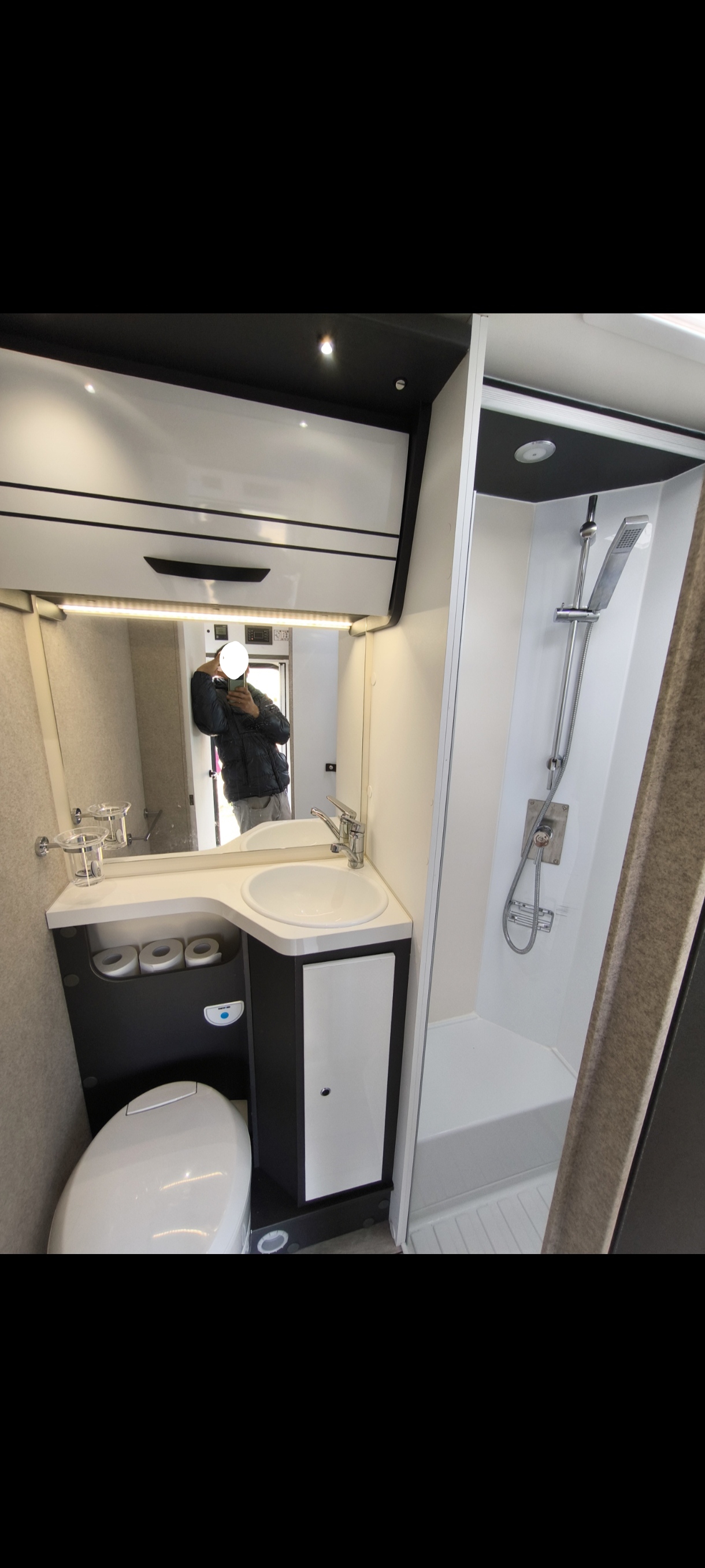 Wohnmobil Forster A699VB / 7 Gurtplätze mieten in Köln – 2024 – Thumbnail 14