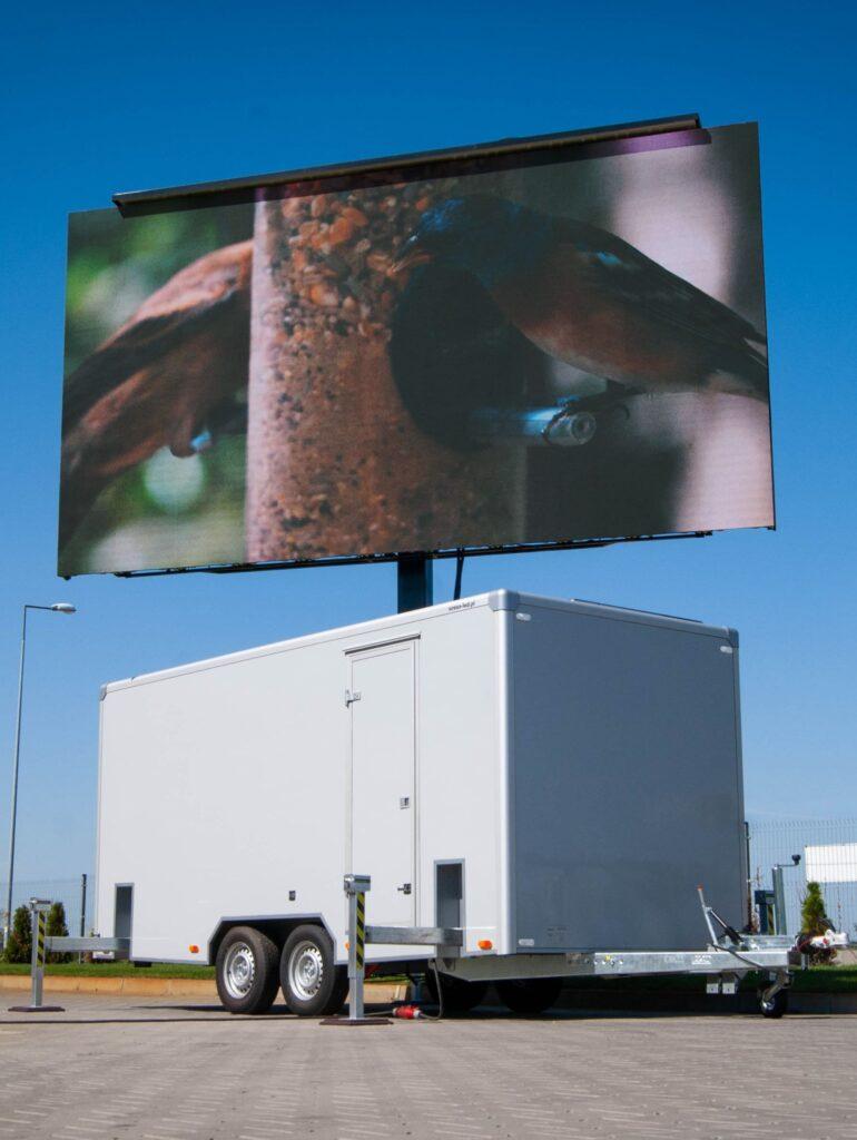 LED WALL TRAILER mieten in St. Georgen im Attergau – bis 25 m² – 3
