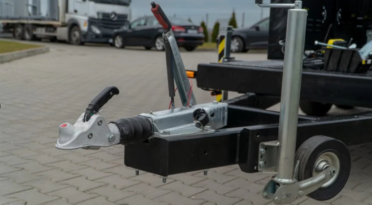 LED WALL TRAILER mieten in St. Georgen im Attergau – bis 25 m² – Thumbnail 7