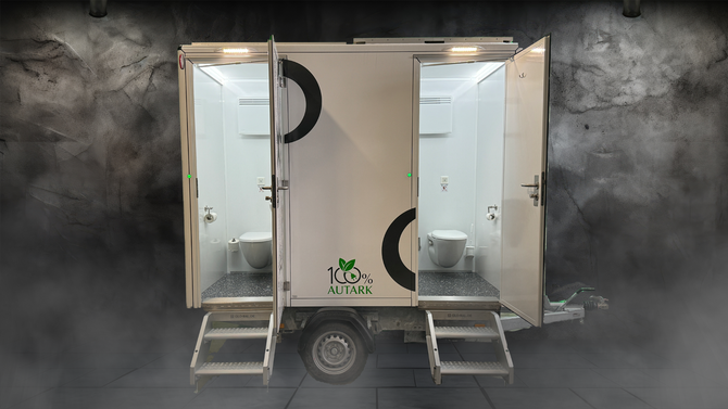 Toilettenwagen 100% Autark mieten in Ulm – 1600