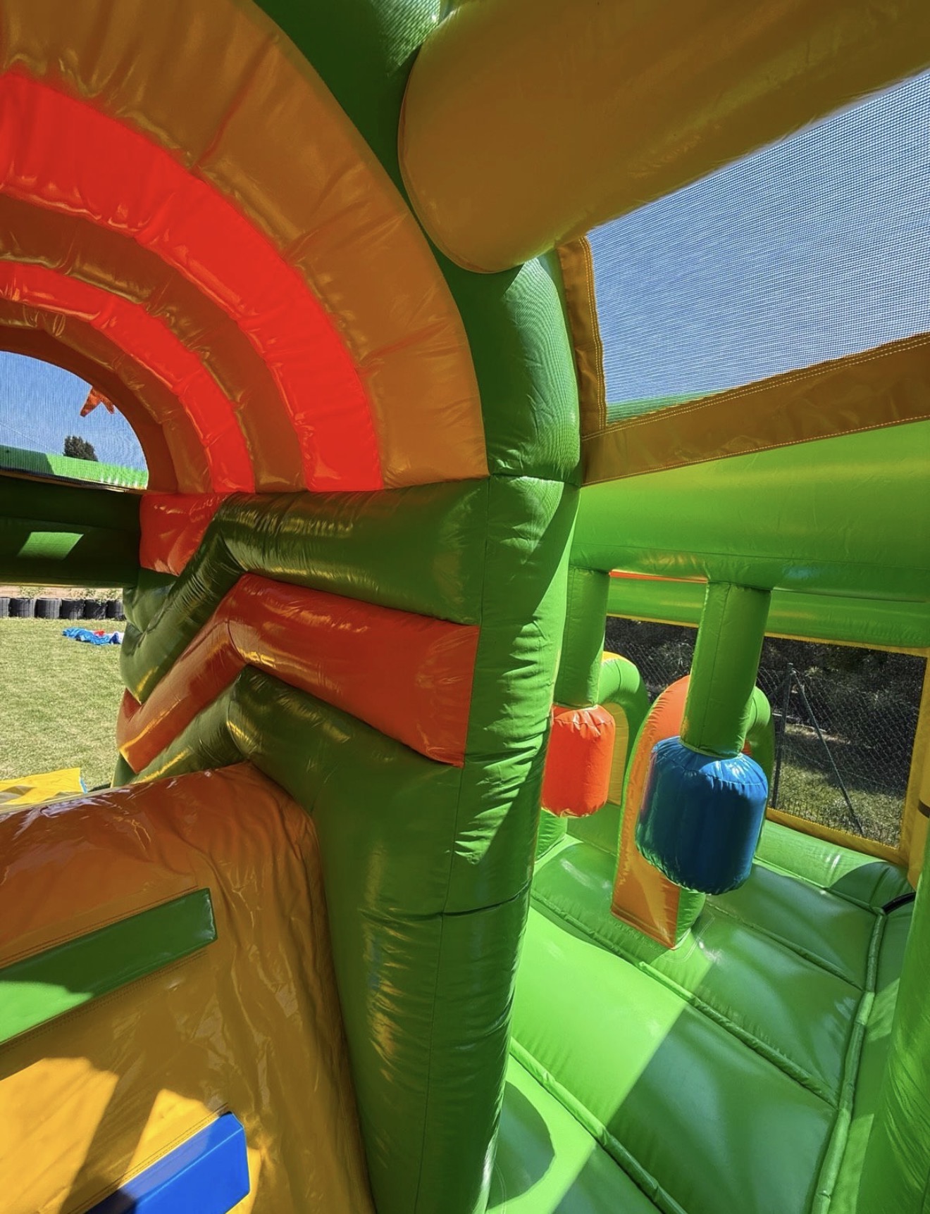 Hüpfburg Multiplay Dschungel + Lieferung möglich mieten in Köln – Ohne Personal – 4