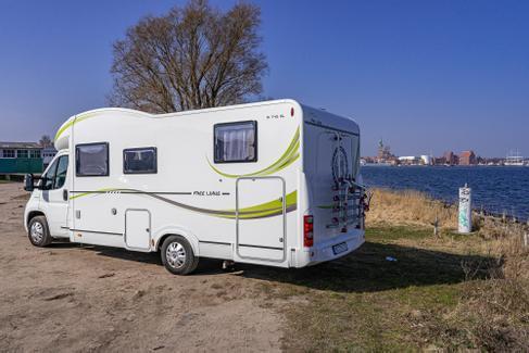 Caravan Free Living M 740 SL Wohnmobil mieten in Stralsund – Teilintegriert – 2