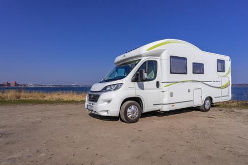 Caravan Free Living M 740 SL Wohnmobil mieten in Stralsund – Teilintegriert