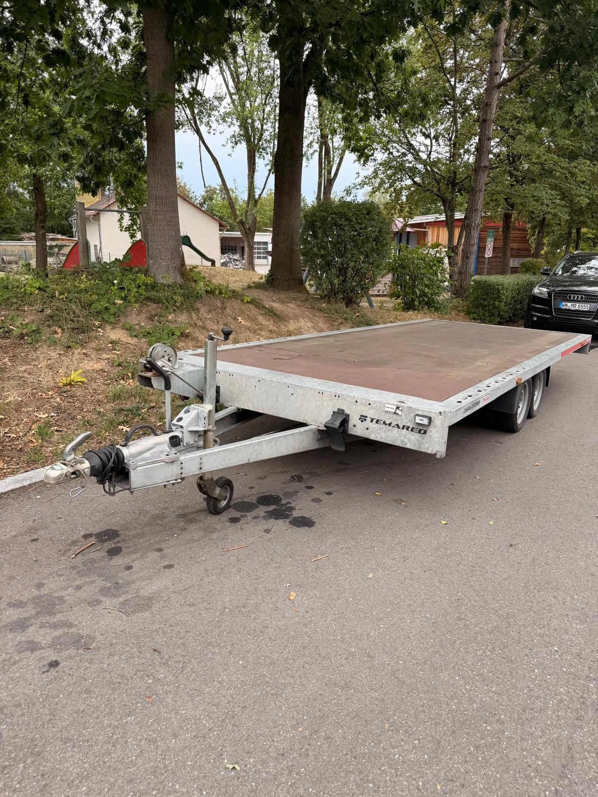 Plattformanhänger mieten in Rudersberg – 2.770 kg Nutzlast, 5,10 m – 2