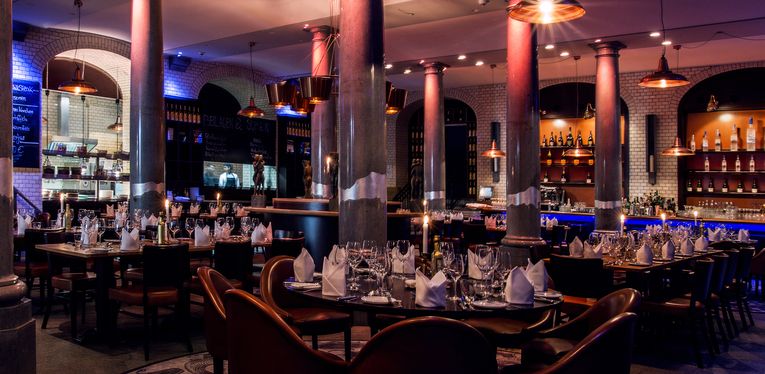 Austernbank Restaurant Bar mieten – Eventlocation in Berlin-Mitte