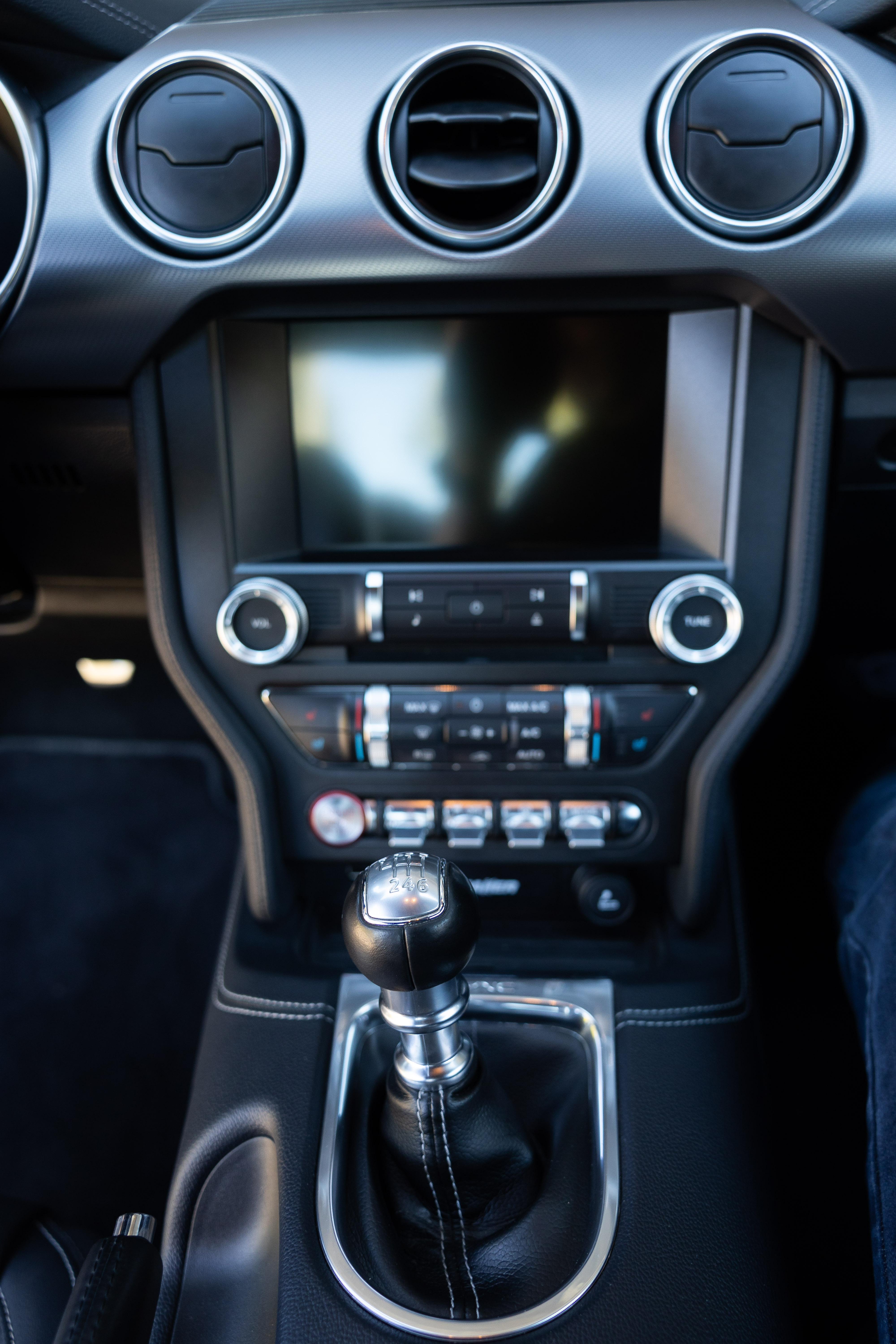 Ford Mustang GT V8 mieten in Hamburg – Heckantrieb – 4