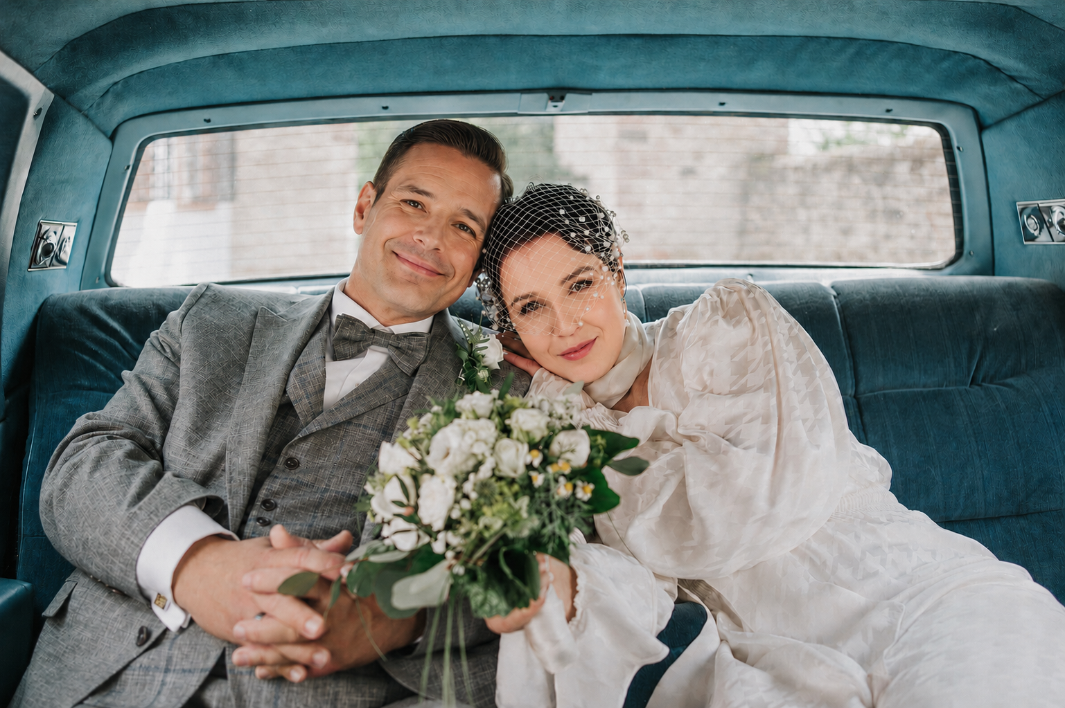 Automobilgeschichte zum Einsteigen – für Hochzeiten mieten in Swisttal – mit Chauffeur – Thumbnail 8
