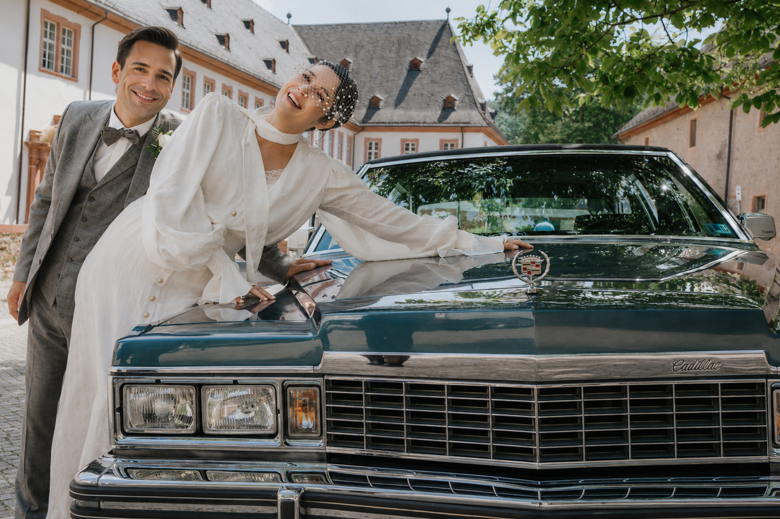 Automobilgeschichte zum Einsteigen – für Hochzeiten mieten in Swisttal – mit Chauffeur – Thumbnail 9