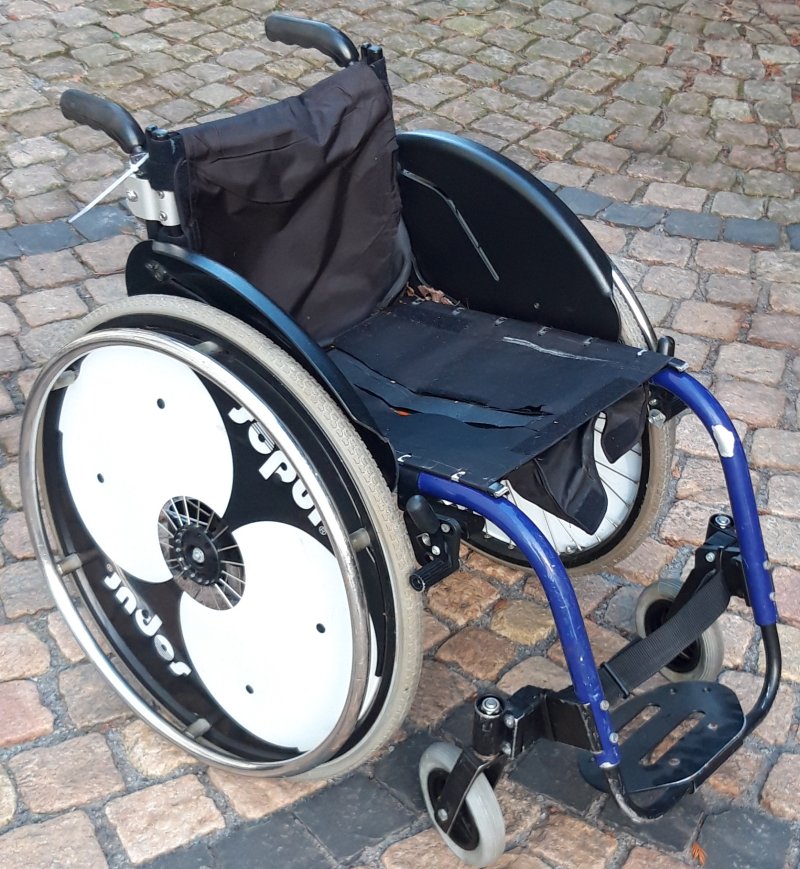 Rollstuhl mieten in Berlin – Standardrollstuhl/Faltrollstuhl – Thumbnail 10