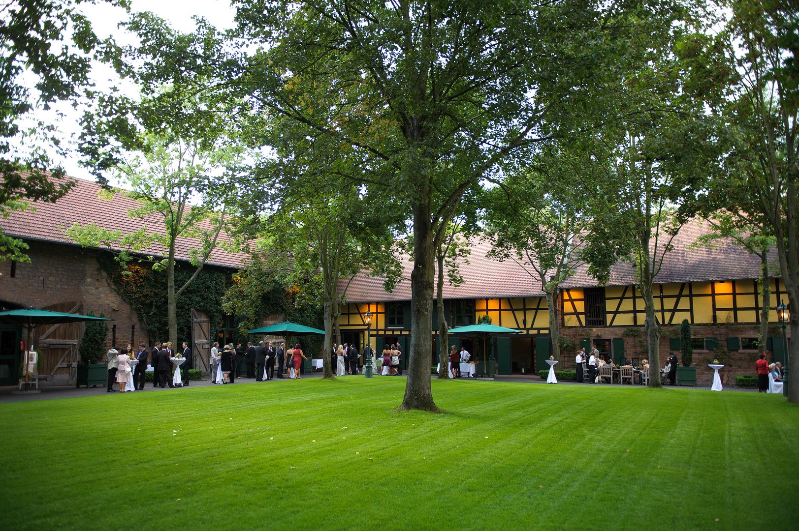 Hofgut von Hünersdorff mieten – Eventlocation in Wörth am Main