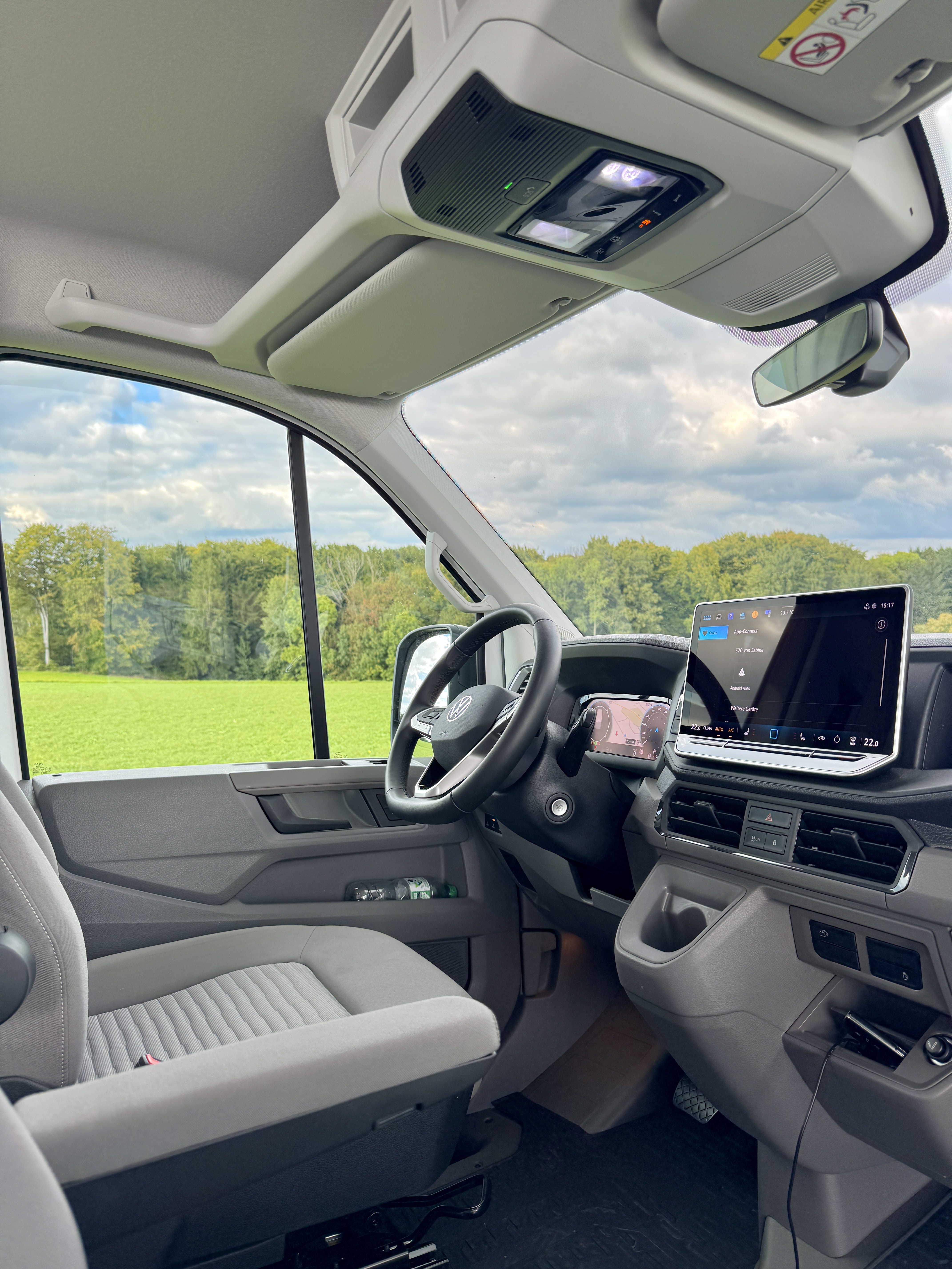 VW Crafter 2025 – Camper für 4 Personen mieten in Monheim am Rhein – Diesel – Thumbnail 6