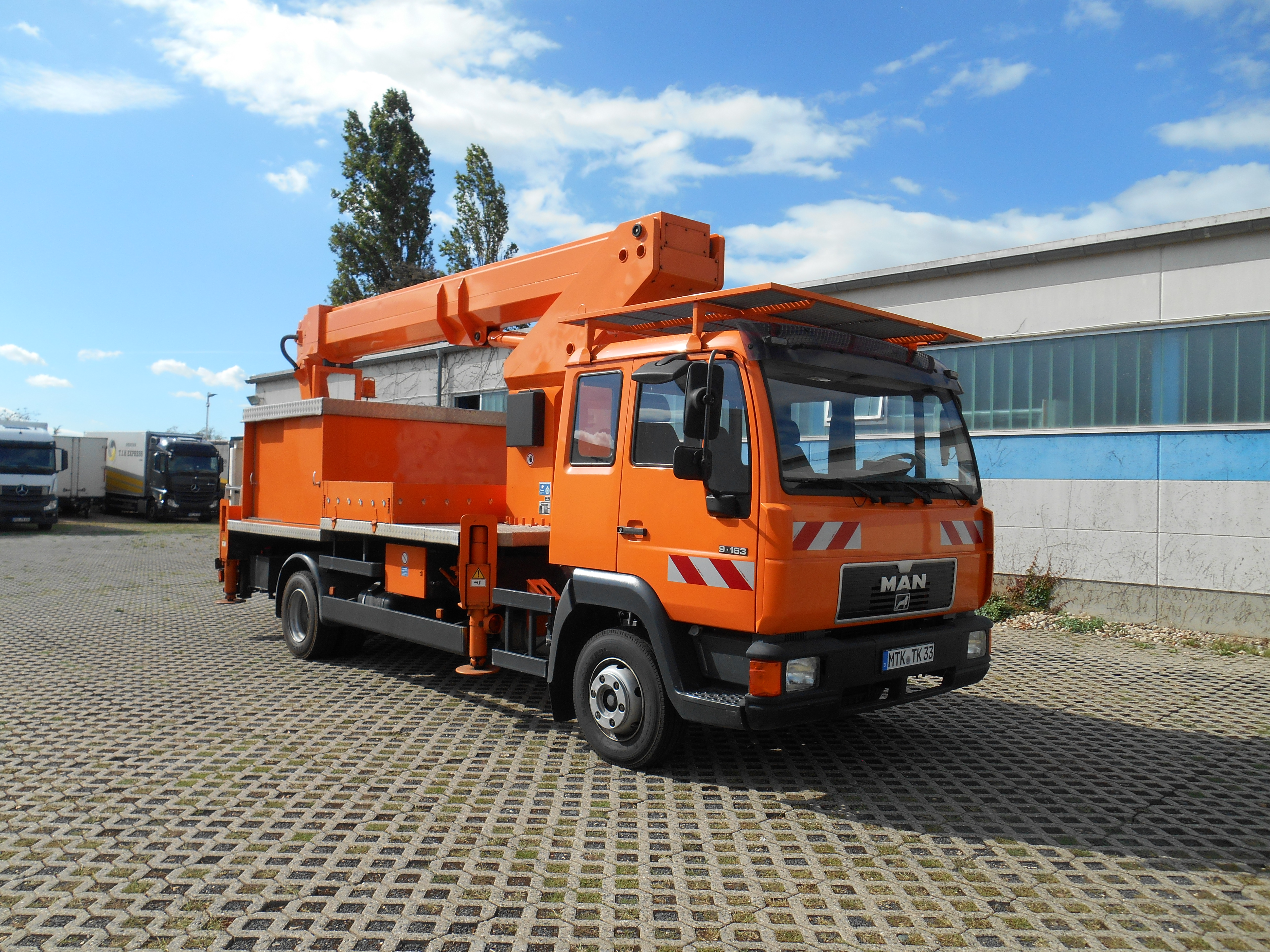 LKW-Hubarbeitsbühne / Steiger Ruthmann T 225 – 22 mieten in Hochheim – Bis 250 kg – 2