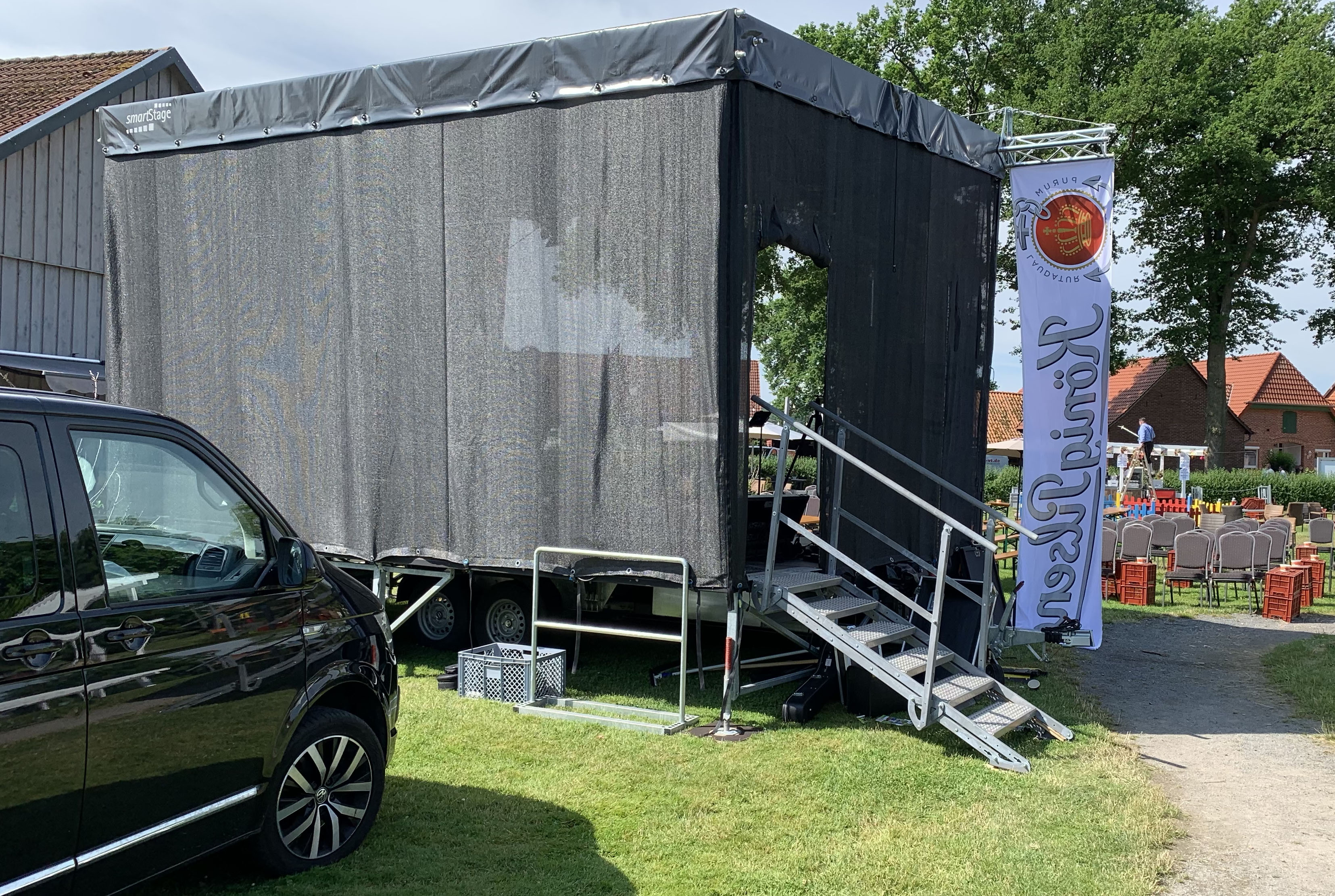 Bühne / Mobile Bühne / Trailer Bühne mieten in Balge – 6,00*4,60m – 2