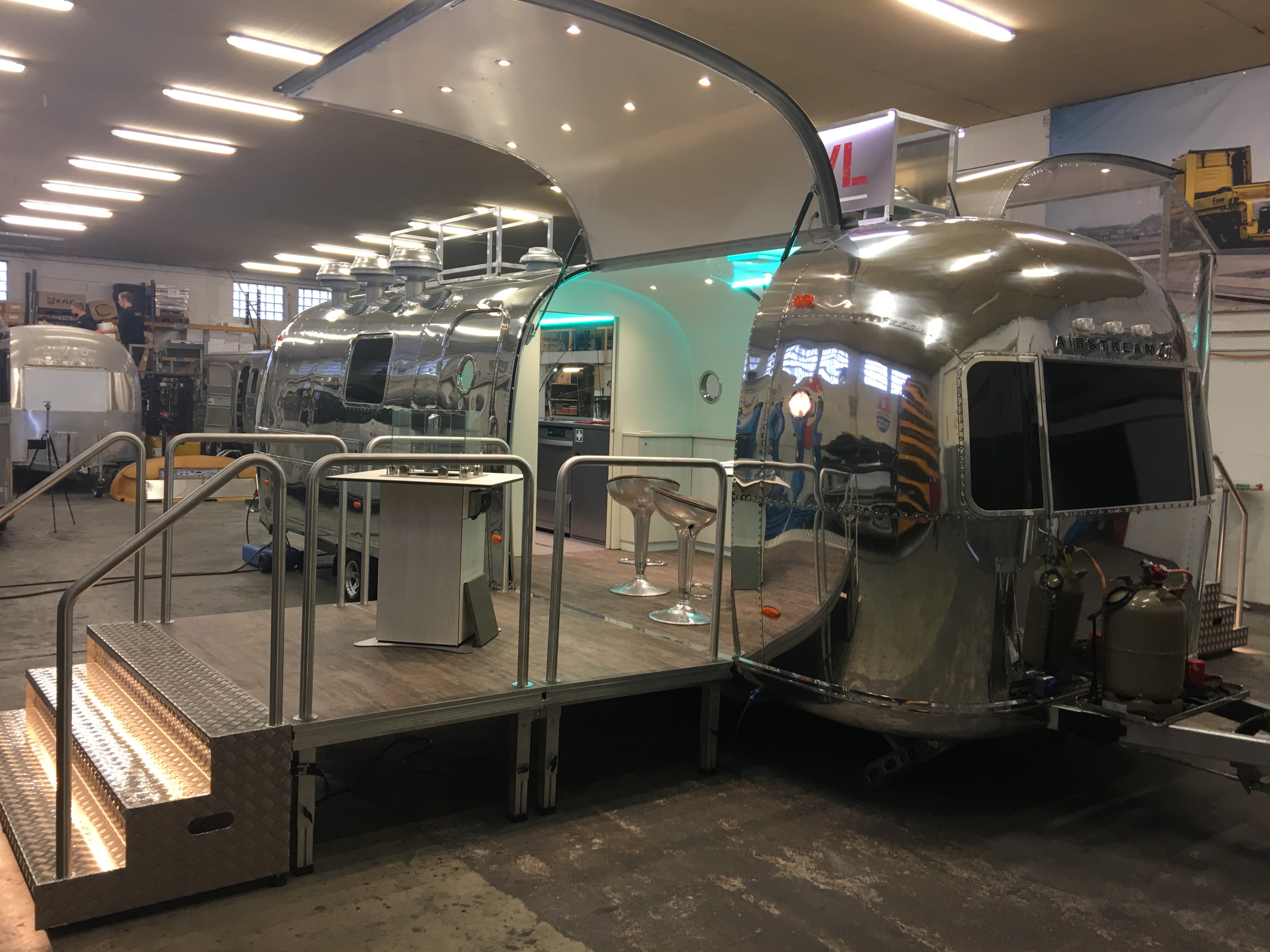 Promotrailer , Foodtruck, Mobile-Küche, Mobile-Bar mieten in Kerpen – Catering – 2