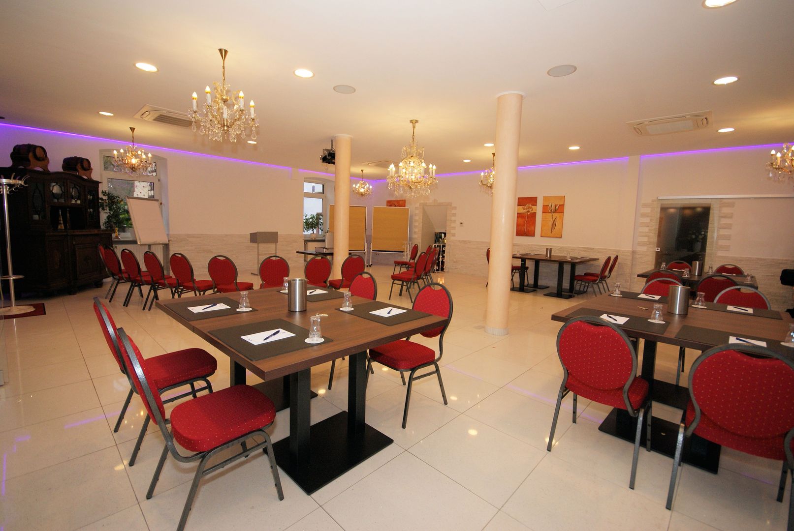 Hotel-Restaurant Barbarossahof mieten – Eventlocation in Kaiserslautern – Thumbnail 6