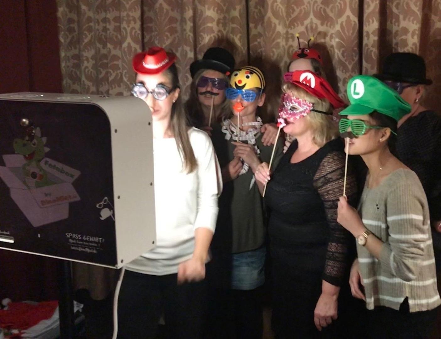Fotobox / Photobooth mit Sofortdruck der Bilder deutschlandweiter Vers mieten in Grimma