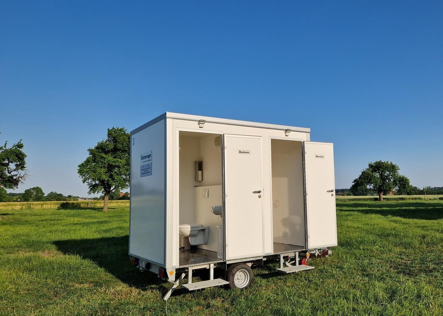 Premium Toilettenwagen Klowagen Miet-WC für deine Veranstaltung -> auc mieten in Senden