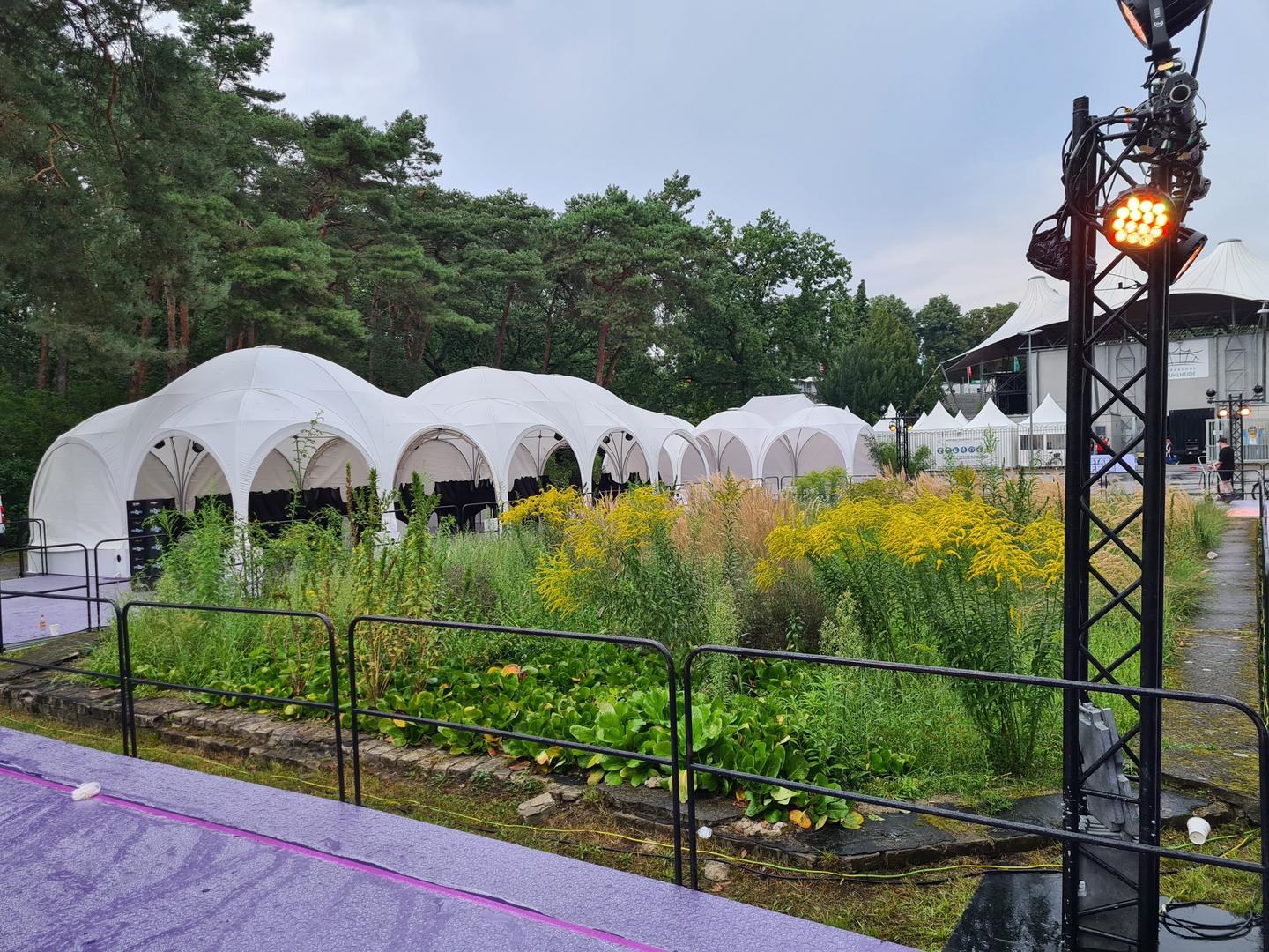 MULTIPAVILLON, PAGODENZELT, KUPPELZELT TRANSPARENT 3m x 3m mieten in Schönwalde