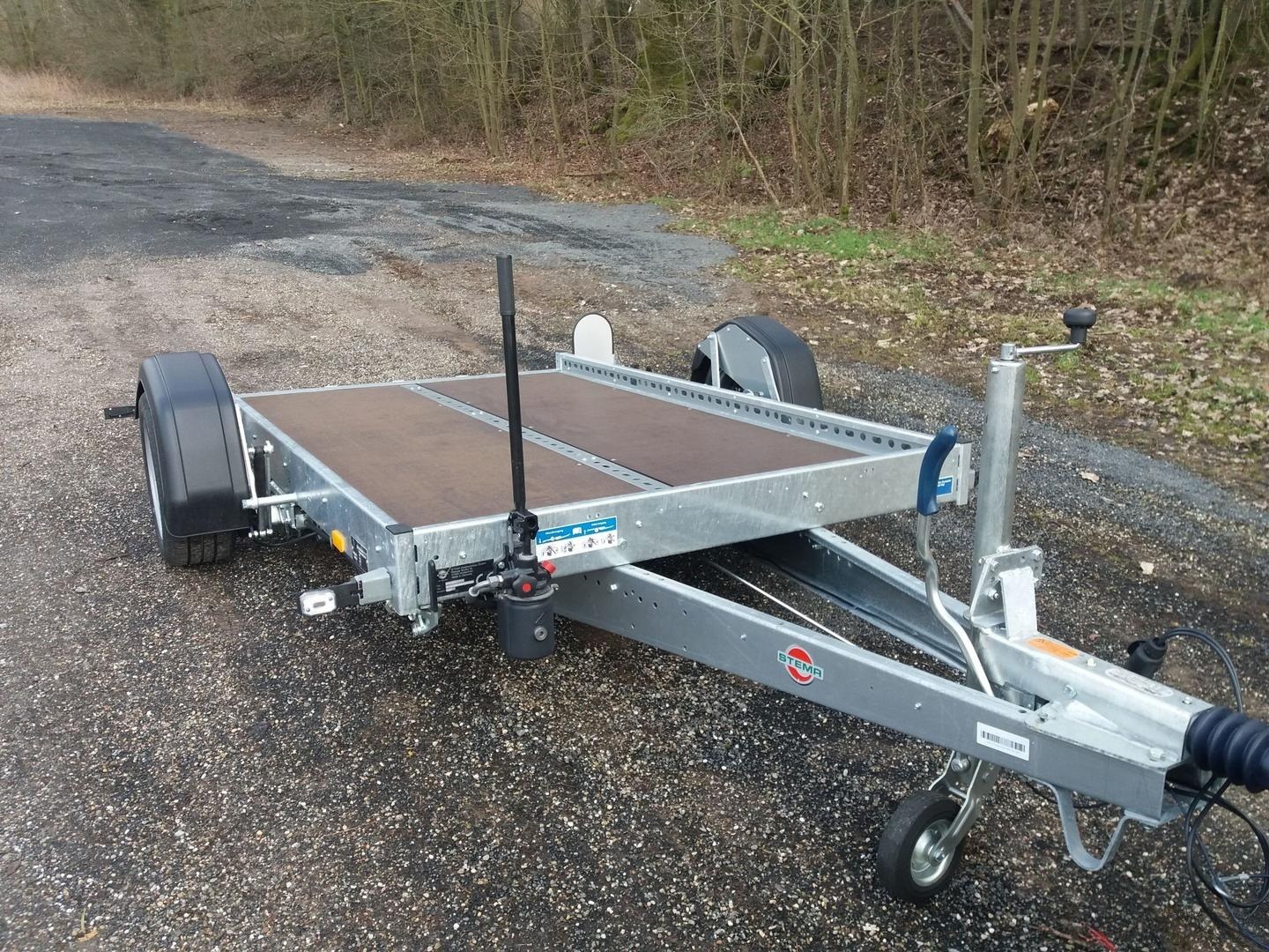 Vermiete Motorradanhänger für 1 - 2 Motorräder mit 100km/h Zulassung mieten in Lollar – 3