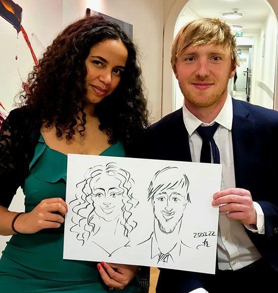 Live - Schnellzeichner; Karikaturist und Showkünstler Antonia buchen in Lengede