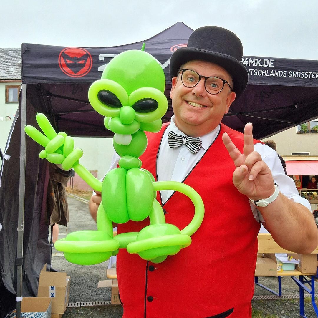 Ballonkünstler "SVEN M." - Coole Ballonfiguren für Groß und Klein buchen
