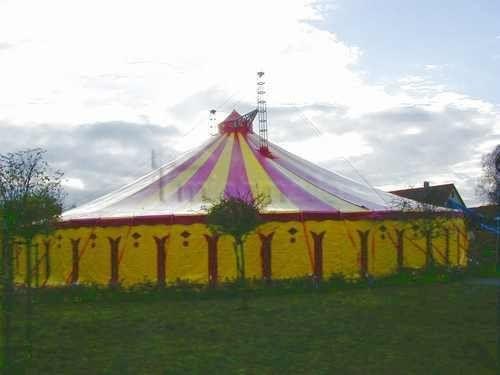 Circuszelt mieten in Scherstetten
