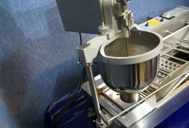 Donut-Roboter-Vollautomat Donutmaschine Donut mieten in Hohnhorst Ohndorf