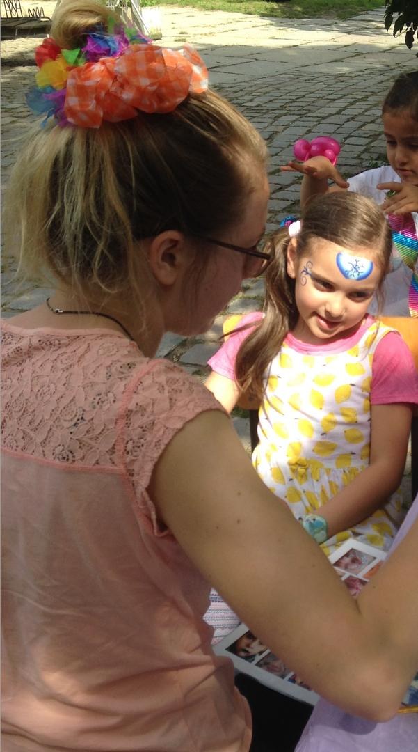 Kinderschminken,Face Paint, Glitzer Tattoos mieten in Rothemühl