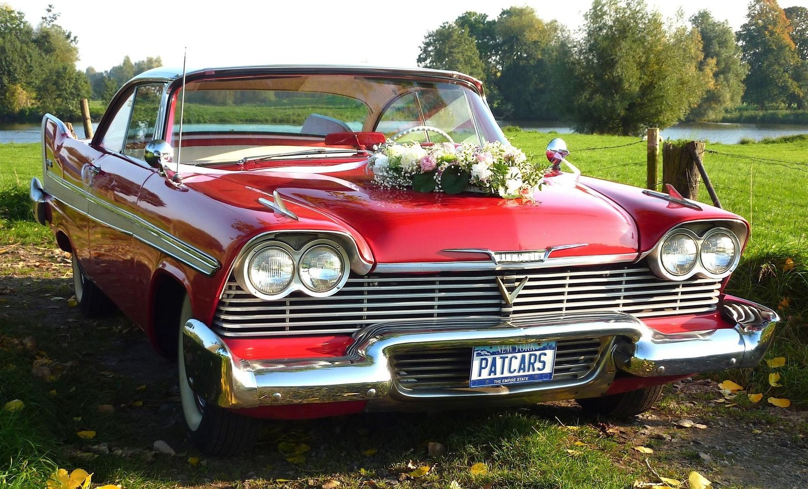 Plymouth von 1958 mit Heckflossen Traumhafter US-Oldtimer für Photosho mieten in Viersen