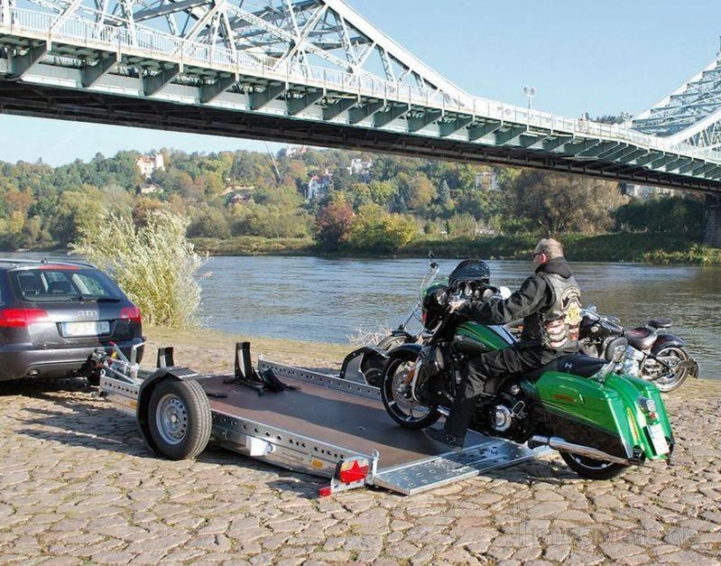 Motorradanhänger STEMA WOM1300 absenkbar mieten in Münster (Dieburg)