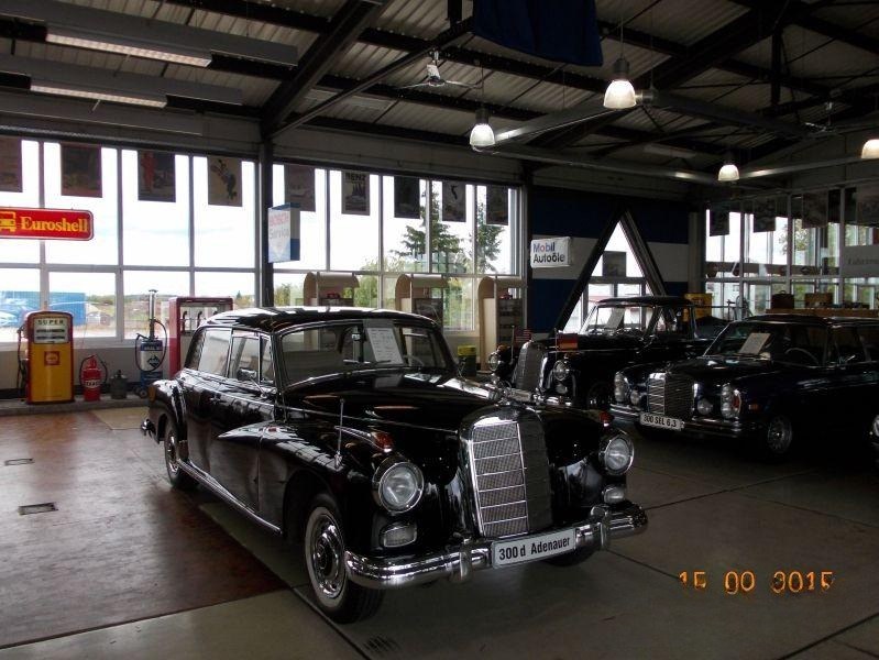 Mercedes 300 d Adenauer (W 189) mit Chauffeur mieten in Ansbach – 2