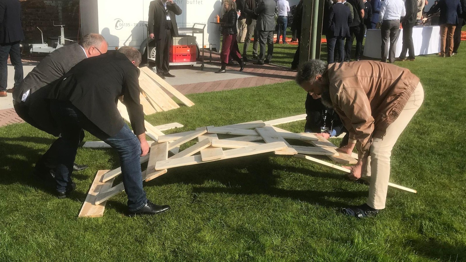Leonardo Brücke - Konstruktionsaktion zur Teambildung mieten in Naunhof – 3