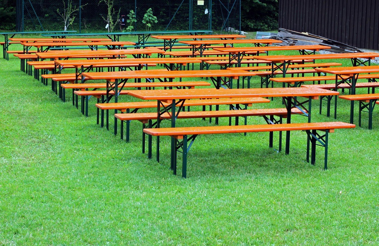 Festzelt Garnituren mieten in Senden