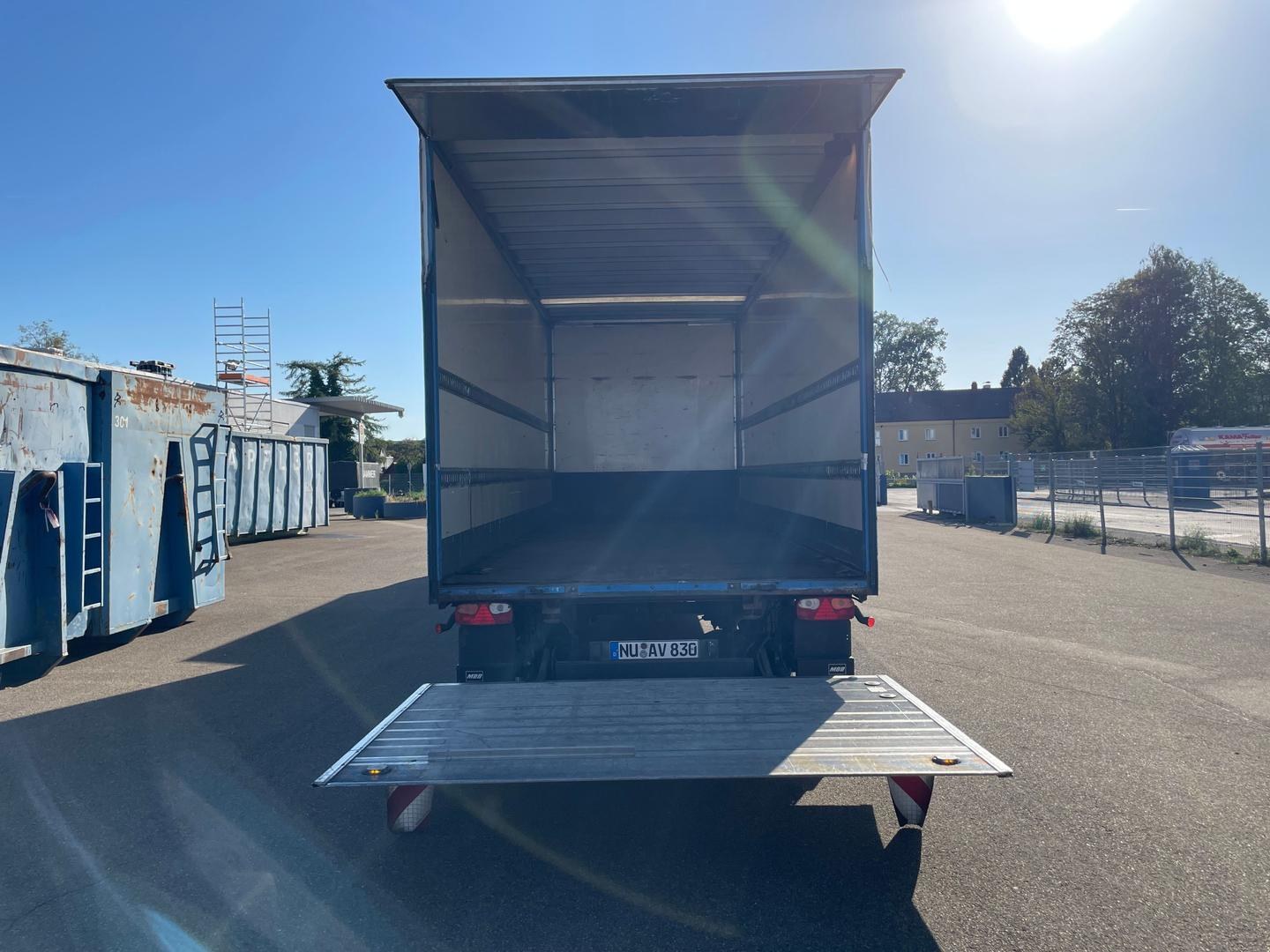 LKW Anhänger Tandem Kofferanhänger 9,9t mieten in Senden