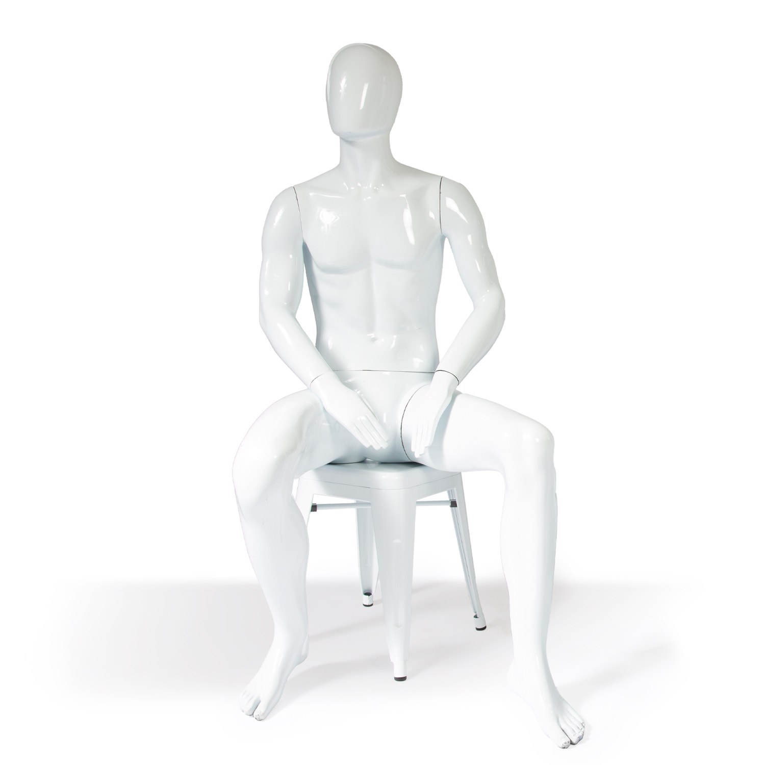 Schaufensterfigur männlich sitzend weiß-glossy mieten in Berlin