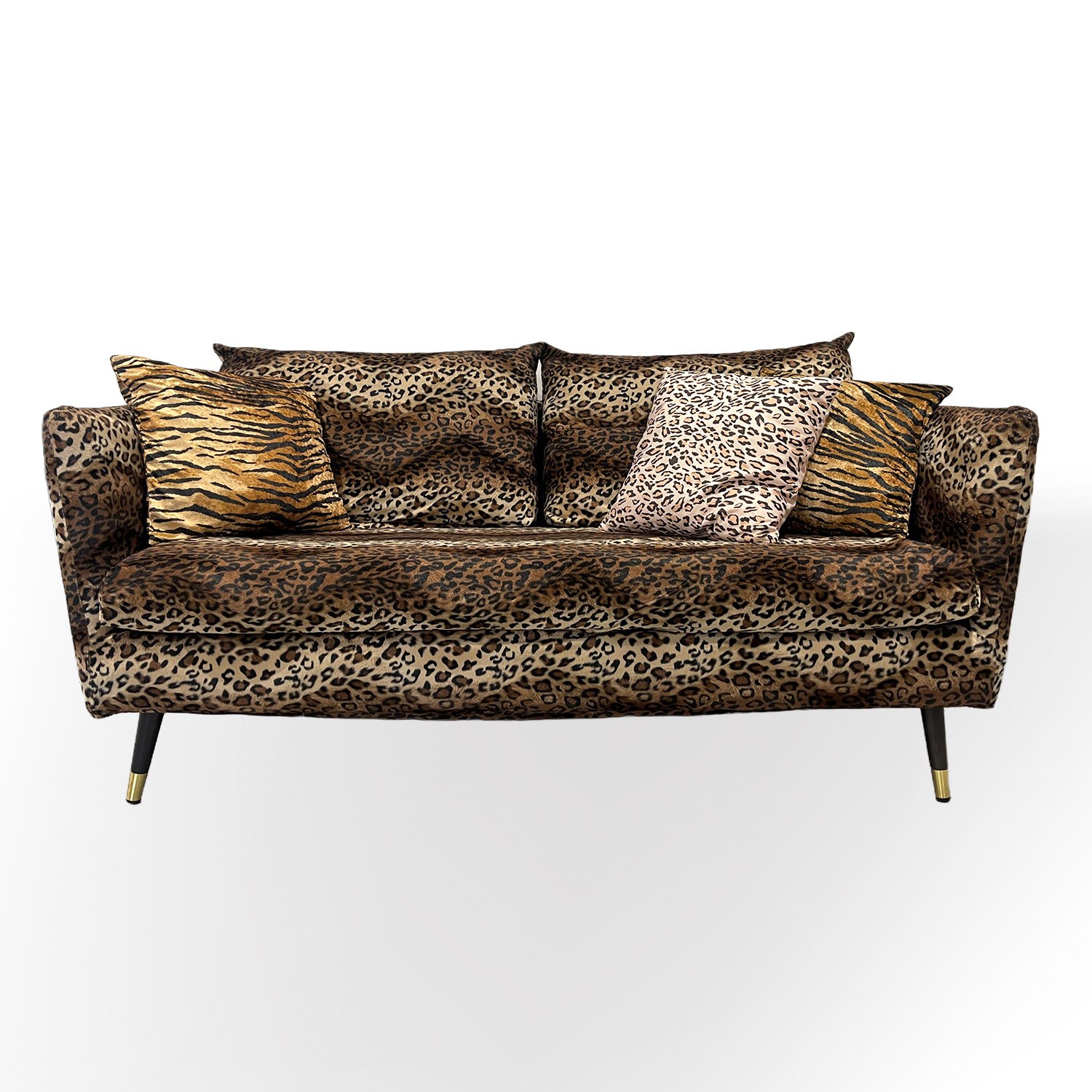 Leopard Couch mieten in Berlin bei unserem Team