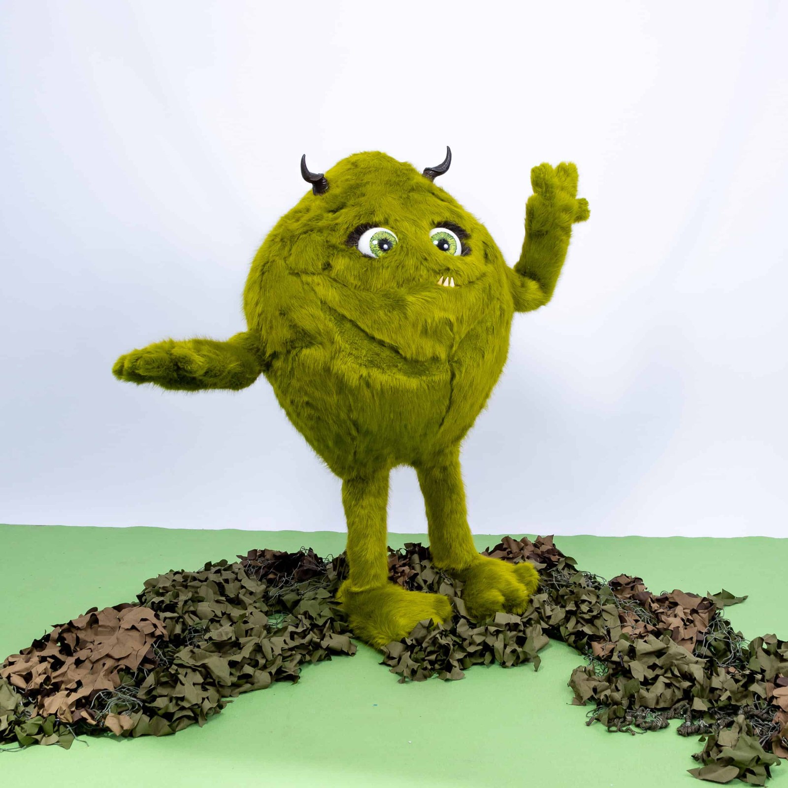 Monster "Crazy" grün mieten in Berlin bei unserem Team