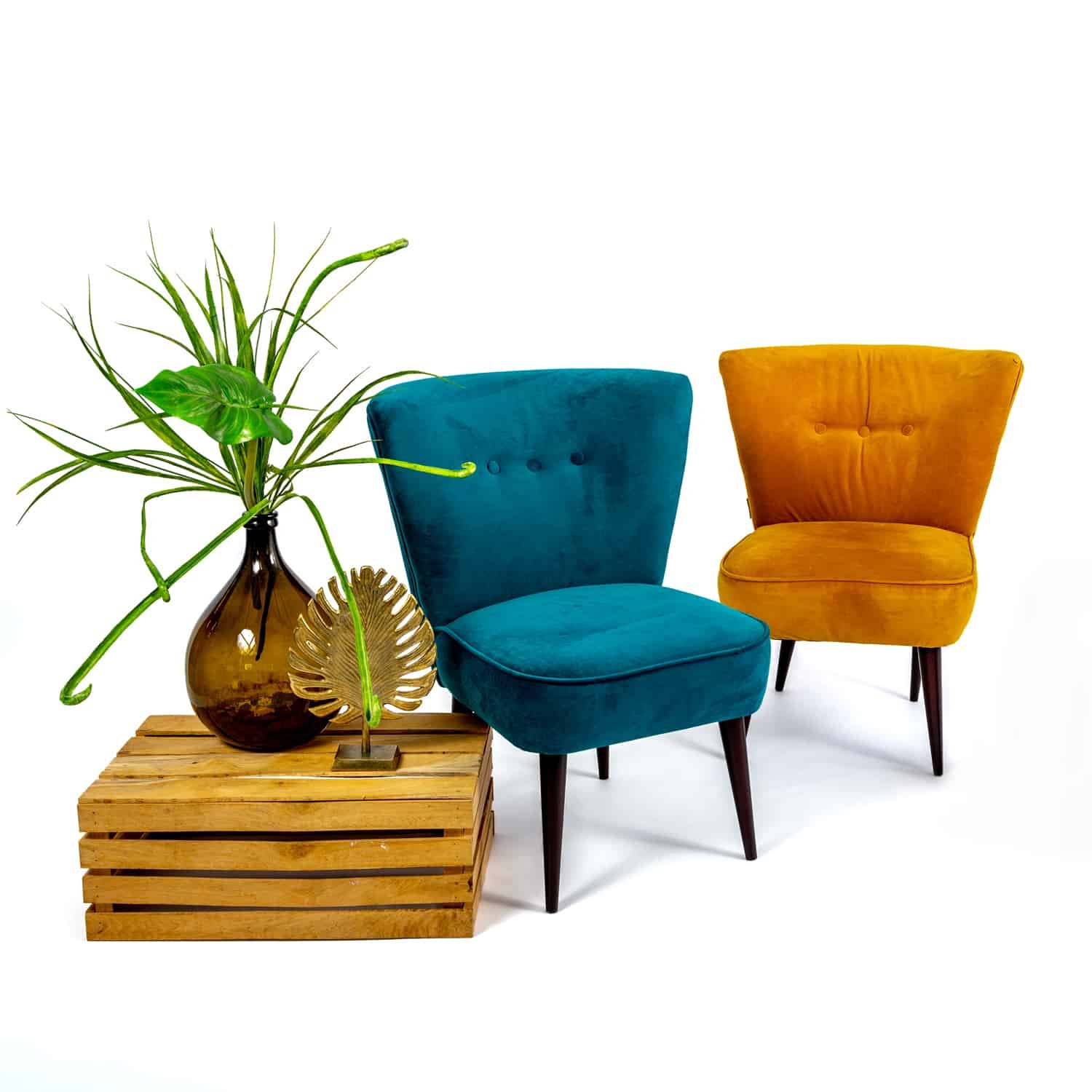 Clubsessel Retrolook mieten in Berlin bei unserem Team