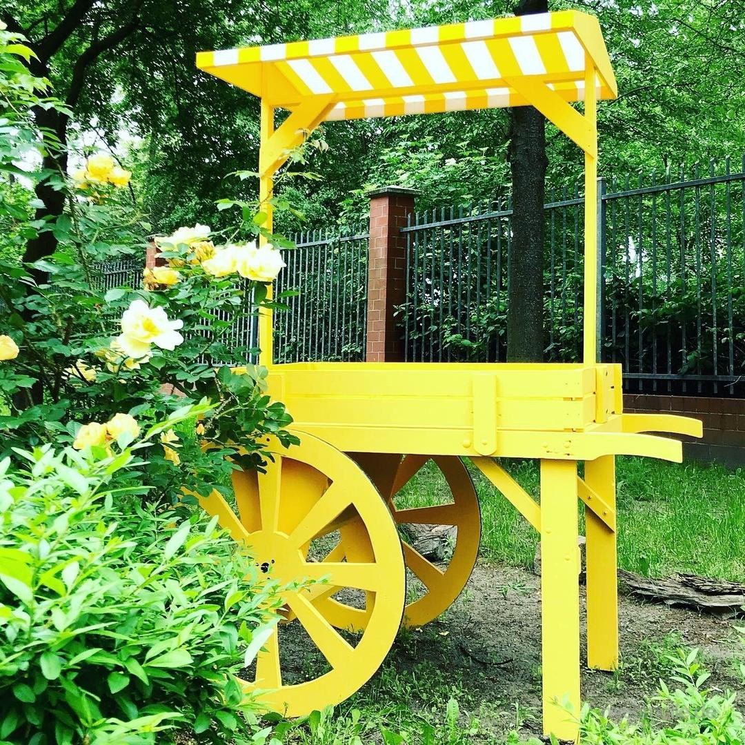 CANDY - Wagen / Rustikaler Verkaufswagen / Bauernwagen mieten in Berlin