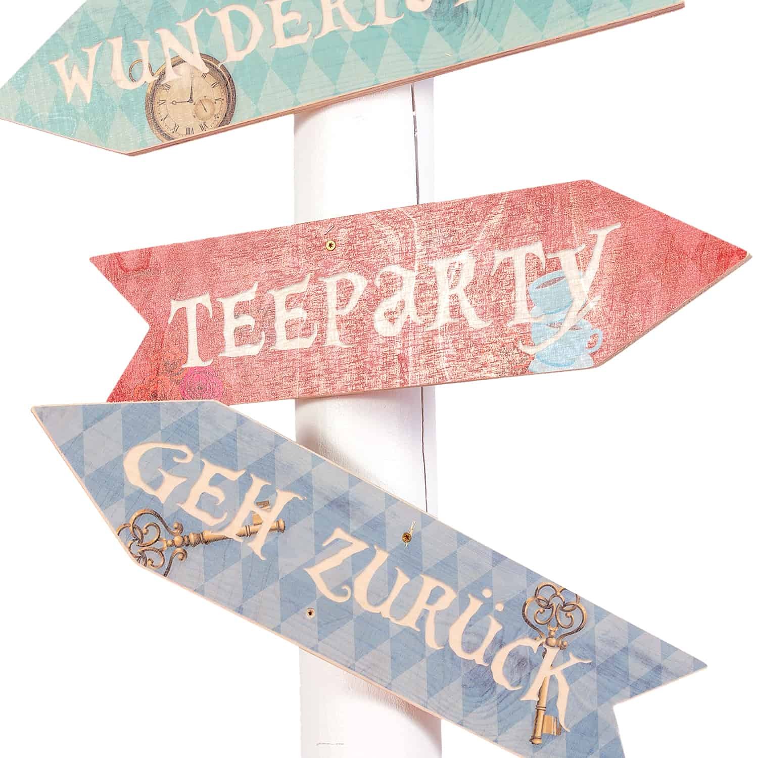 Wegweiser "Alice im Wunderland" No1 mieten in Berlin bei unserem Team – 2